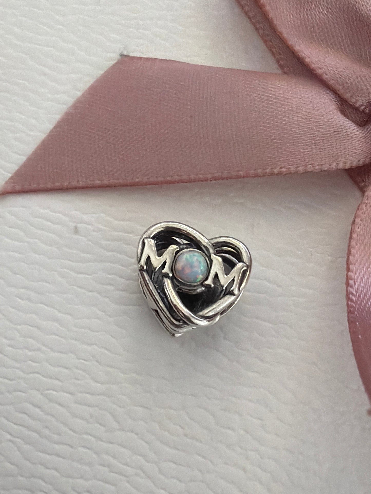 Genuine Pandora Openwork Opal Mum Knows Best Open Heart Charm