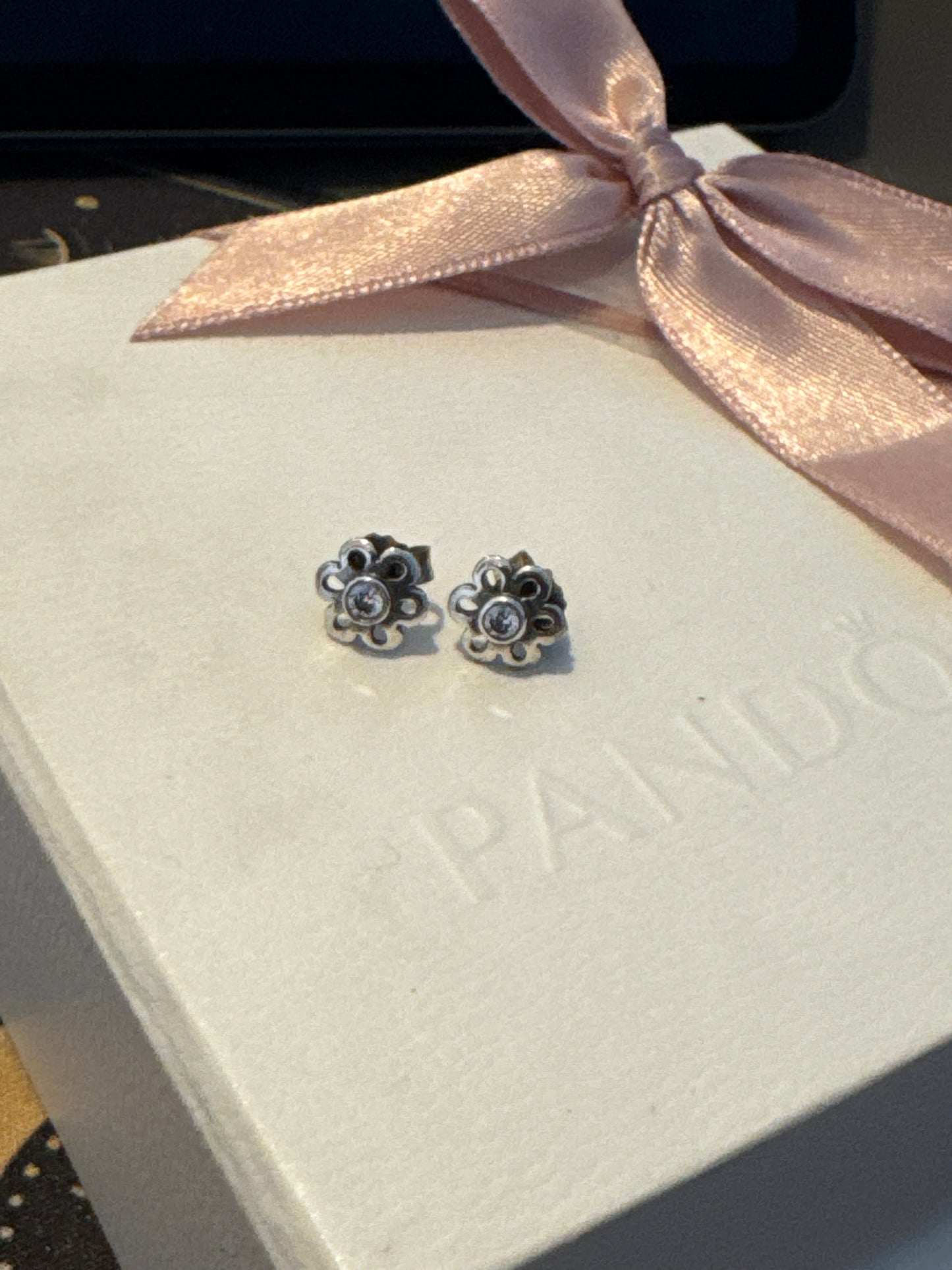Genuine Pandora Retired CZ Daisy Flower Earrings Stud