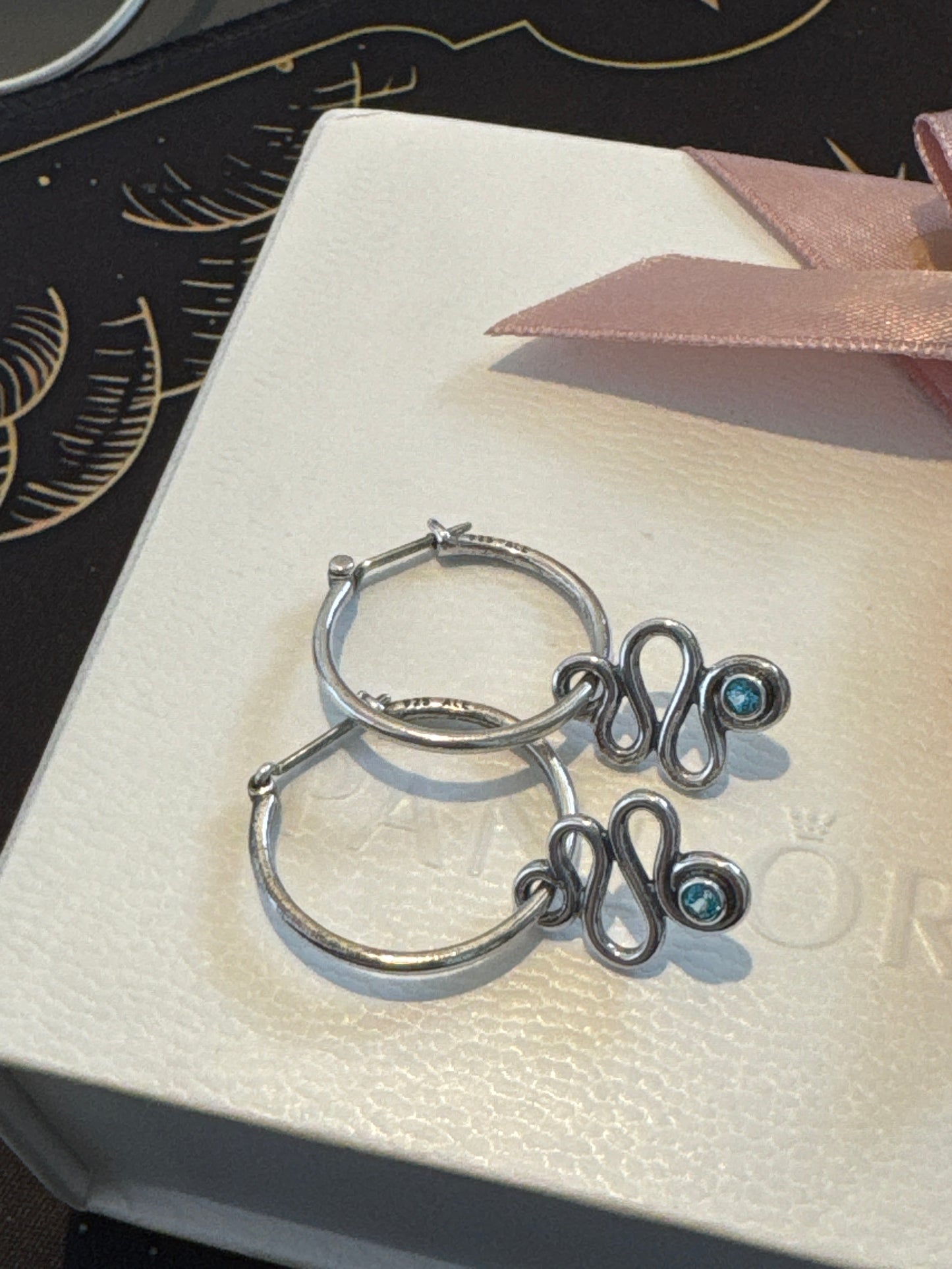 Genuine Pandora Rare HTF Beautiful Infinity Topaz Two Tone Compose Hoop Earrings Hyper Rare
