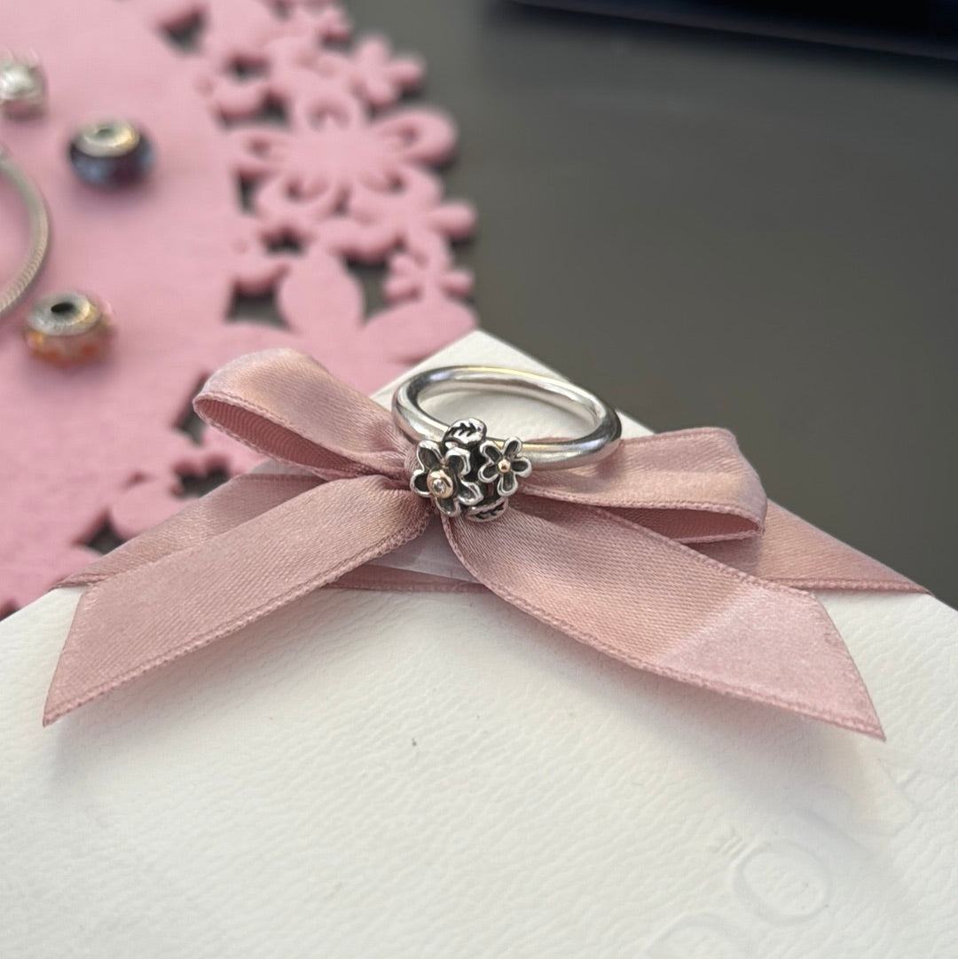 Genuine Pandora Two Tone He Loves Me Not Daisy Flower HTF Rare Ring Diamond Size 56