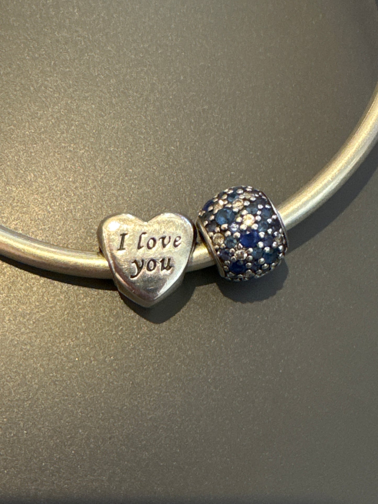 Genuine Pandora Moments Bangle 19cm With Charms READ