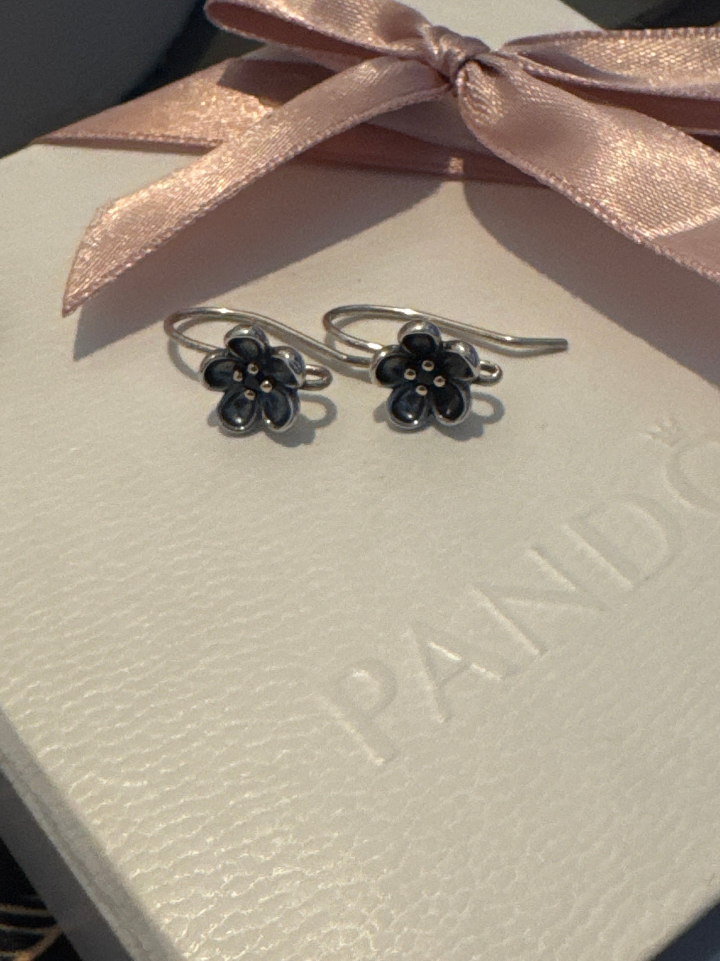 Genuine Pandora Two Tone Black Spinel Forever Bloom Earrings HYPER RARE HTF
