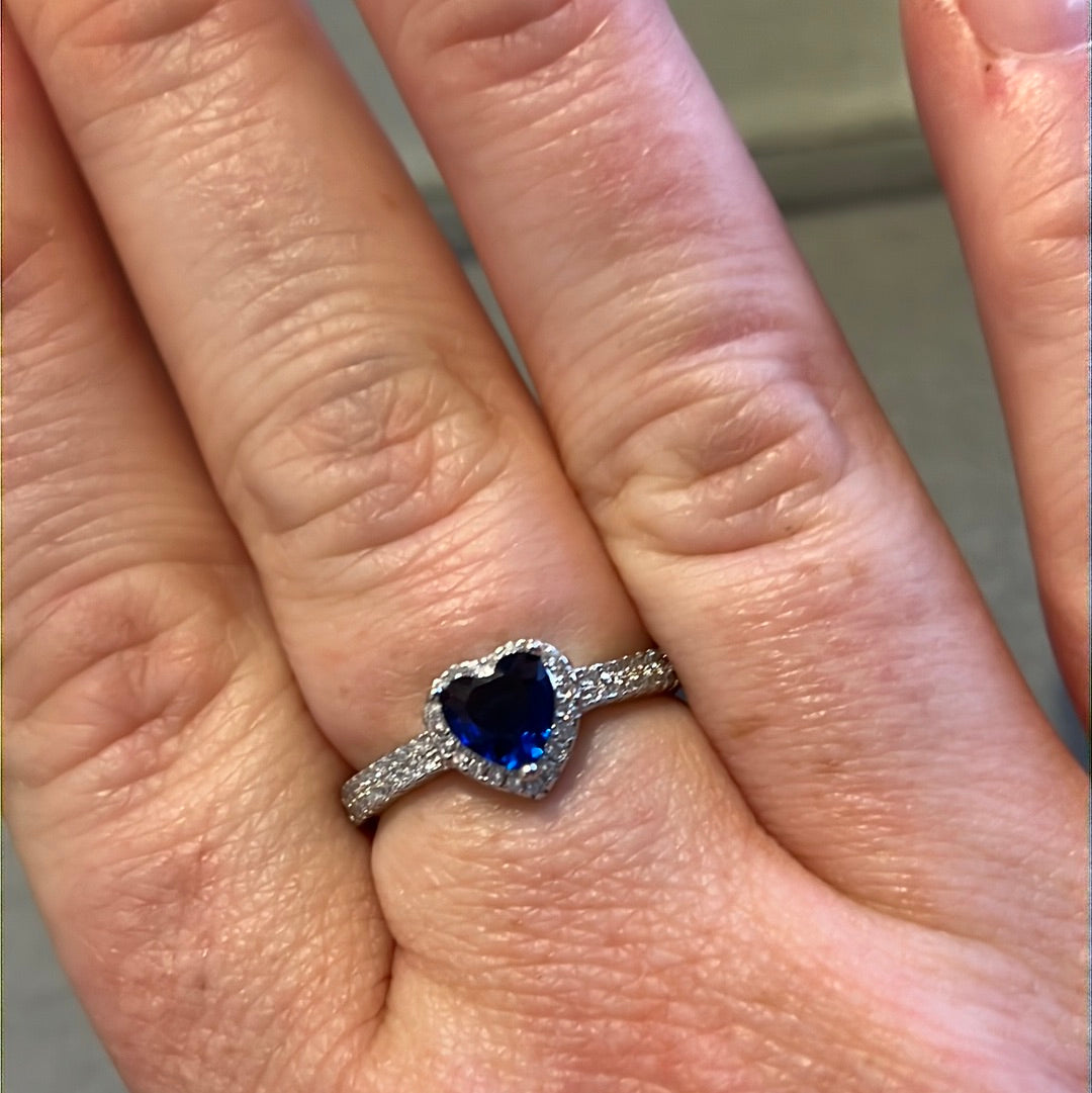 Brand New Sterling Silver Pave Blue & Clear Heart Stone Ring 58