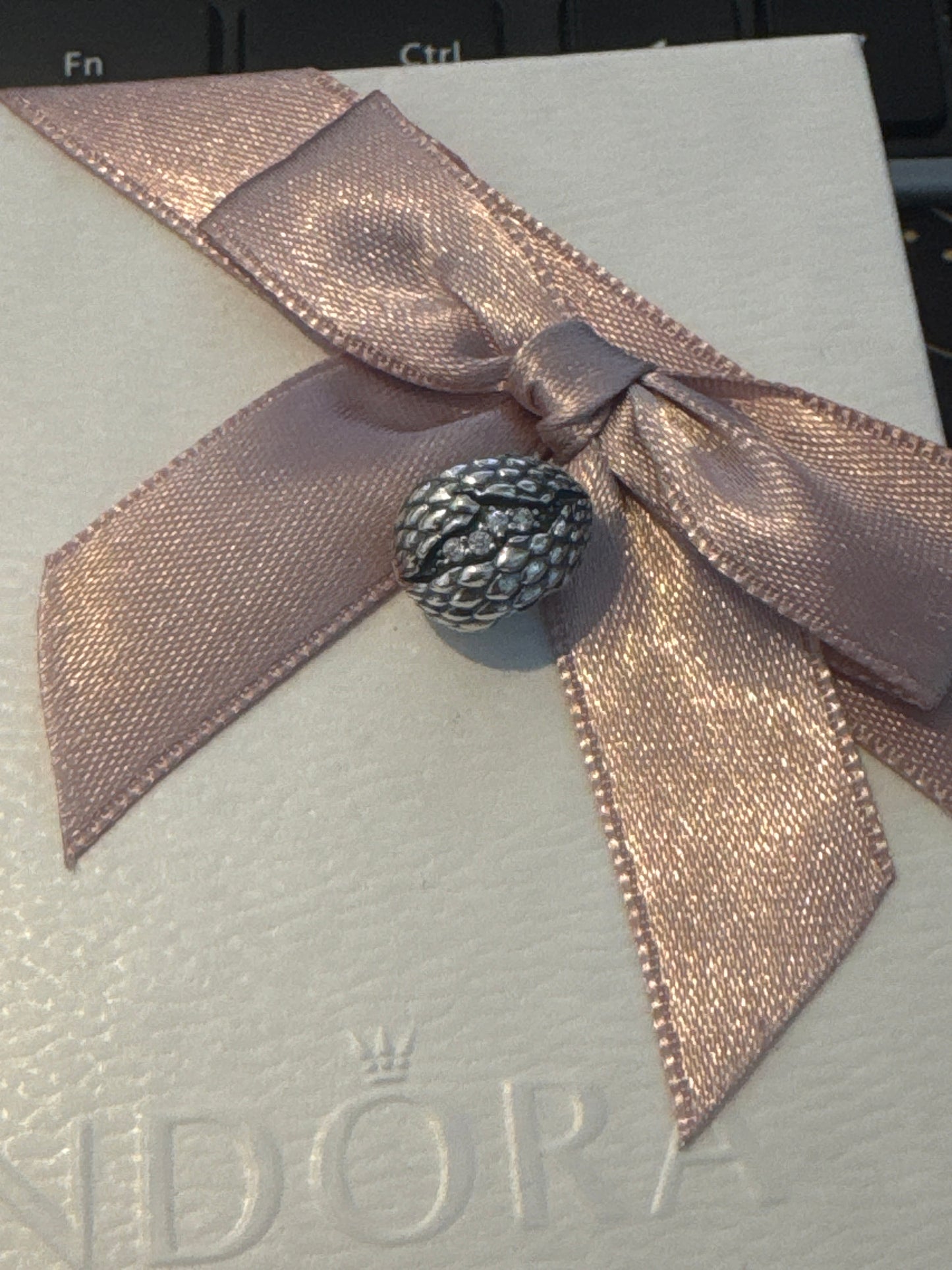 Genuine Pandora Game of Throne Pave Egg Charm
