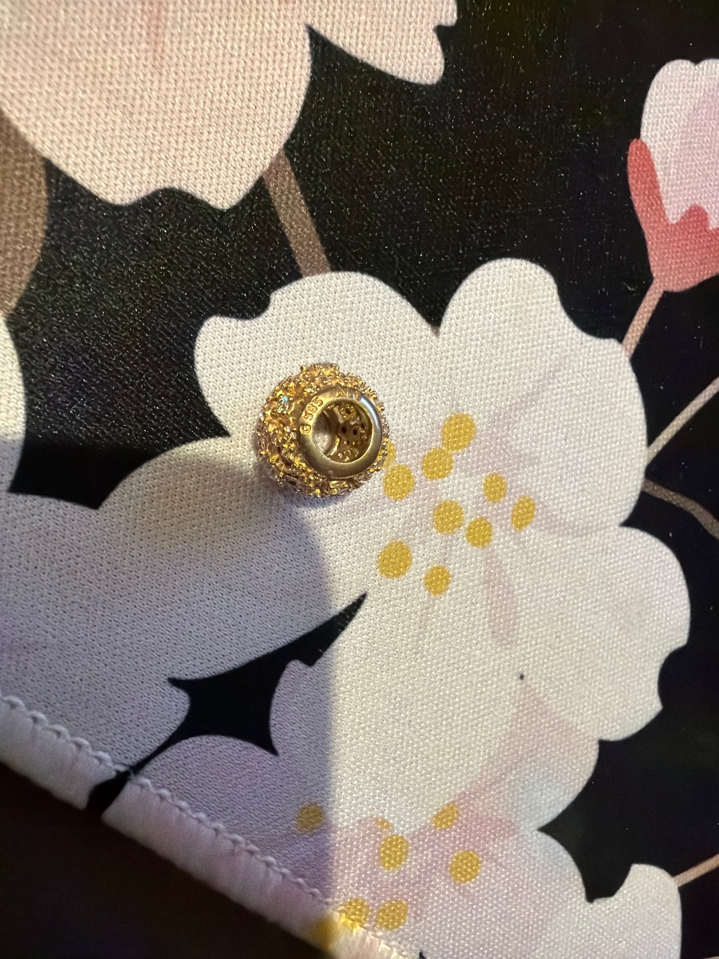Genuine Pandora Solid Gold 14ct Inner Radiance Clear Cz Charm