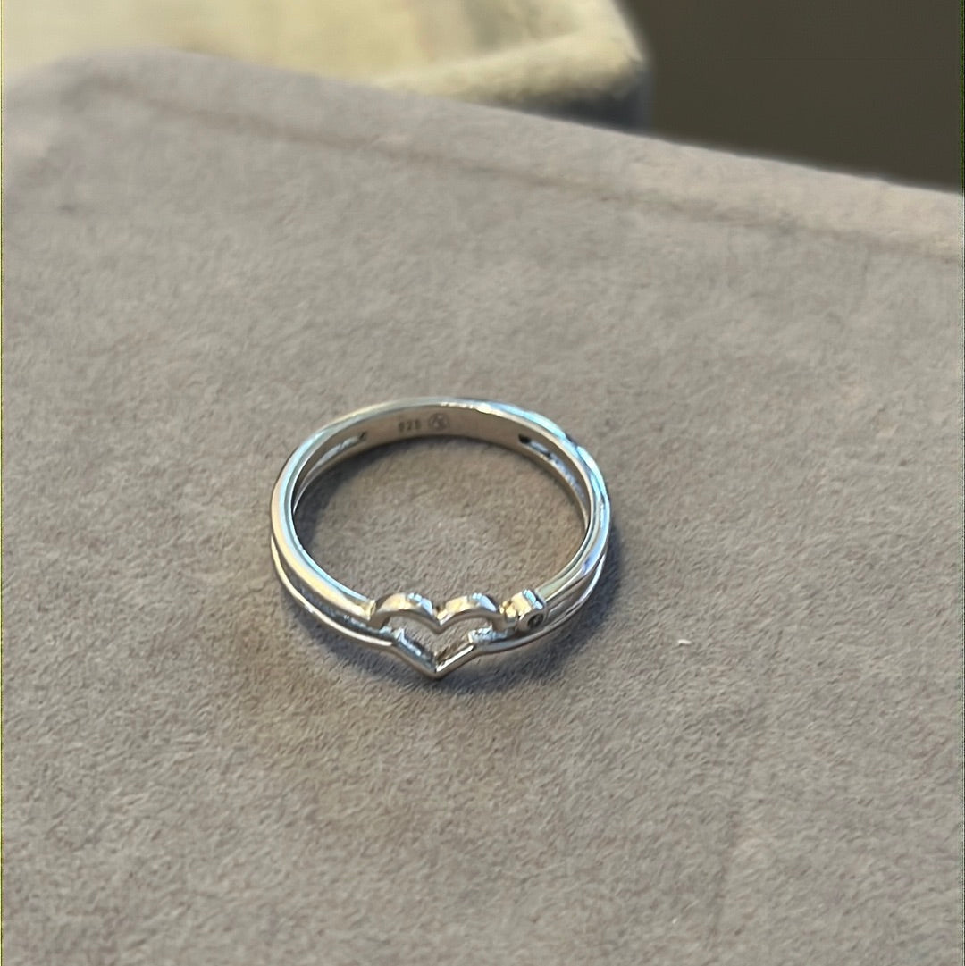 Sterling Silver Argento Heart Line Open Ring 56