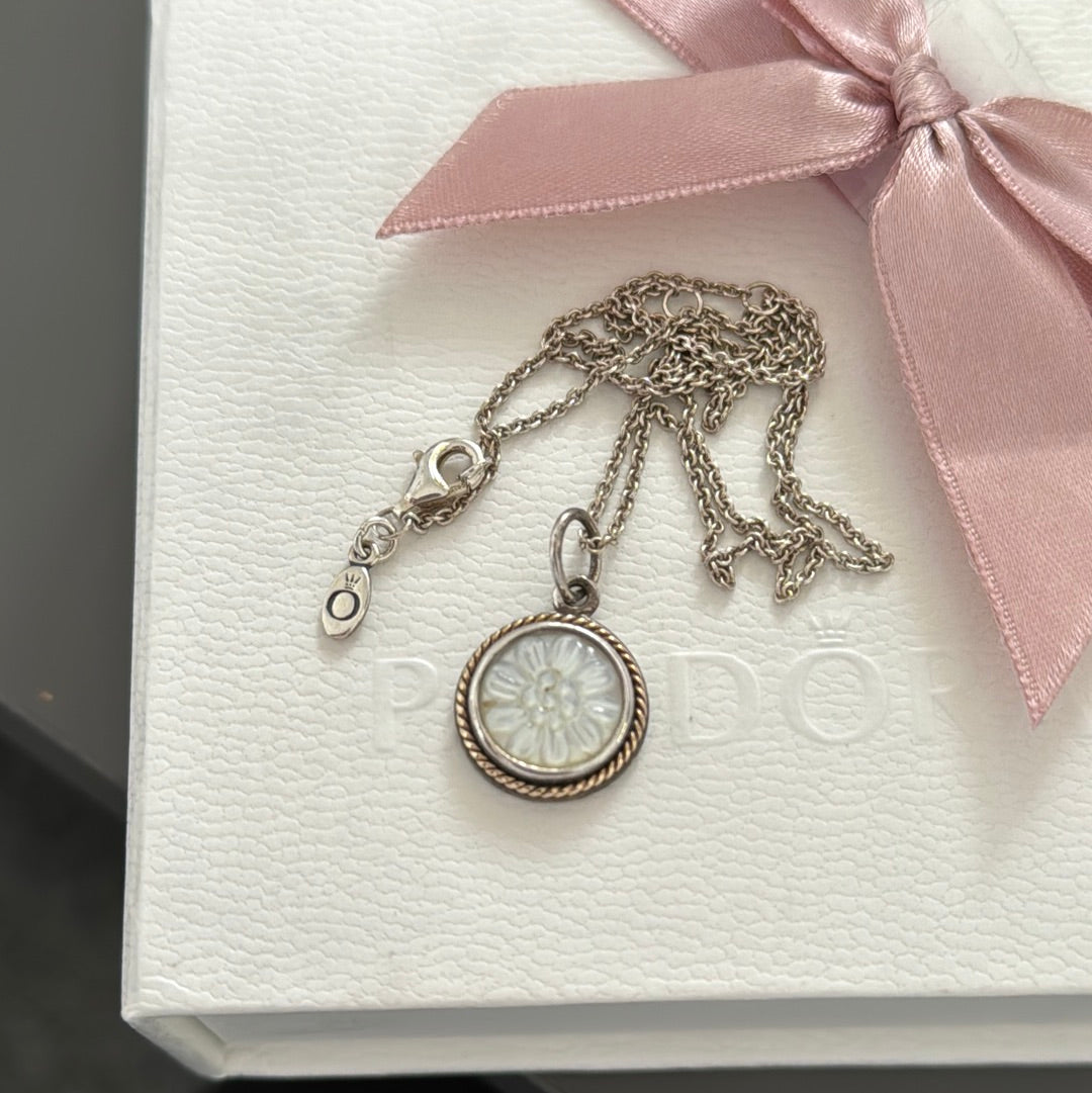 Genuine Pandora Two Tone Mother of Pearl Flower Signet Necklace RARE HTF