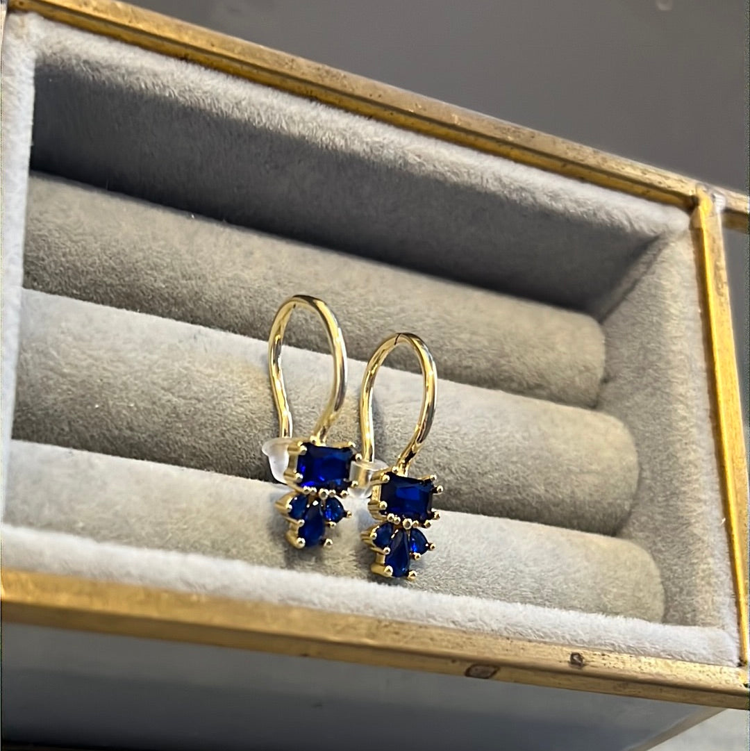 Brand New Gold Plated Dangle Earrings Blue Snowflake CZ
