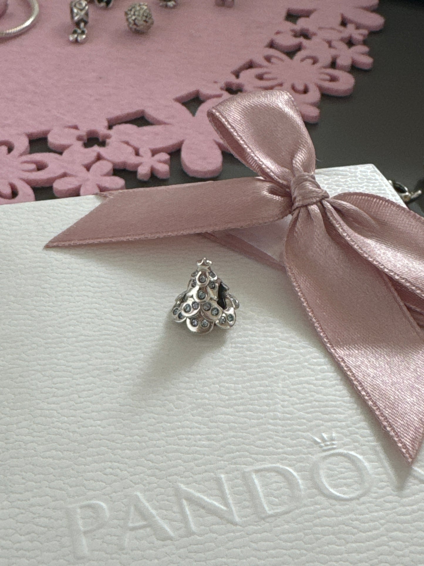 Genuine Chamilia Disney Frozen Christmas Tree Charm