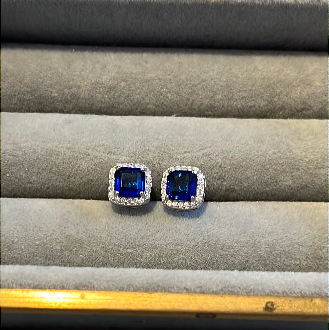 Brand New Sterling Silver Beautiful Blue Square Earrings Studs