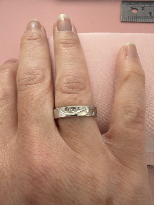 Genuine Hot Diamond Chunky Band Ring Pave 54