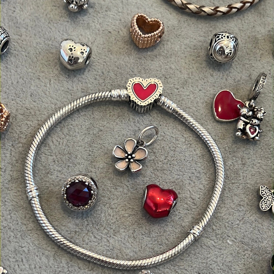 Genuine Pandora Keith Haring Enamel Pink Heart Clasp Moments Bracelet
