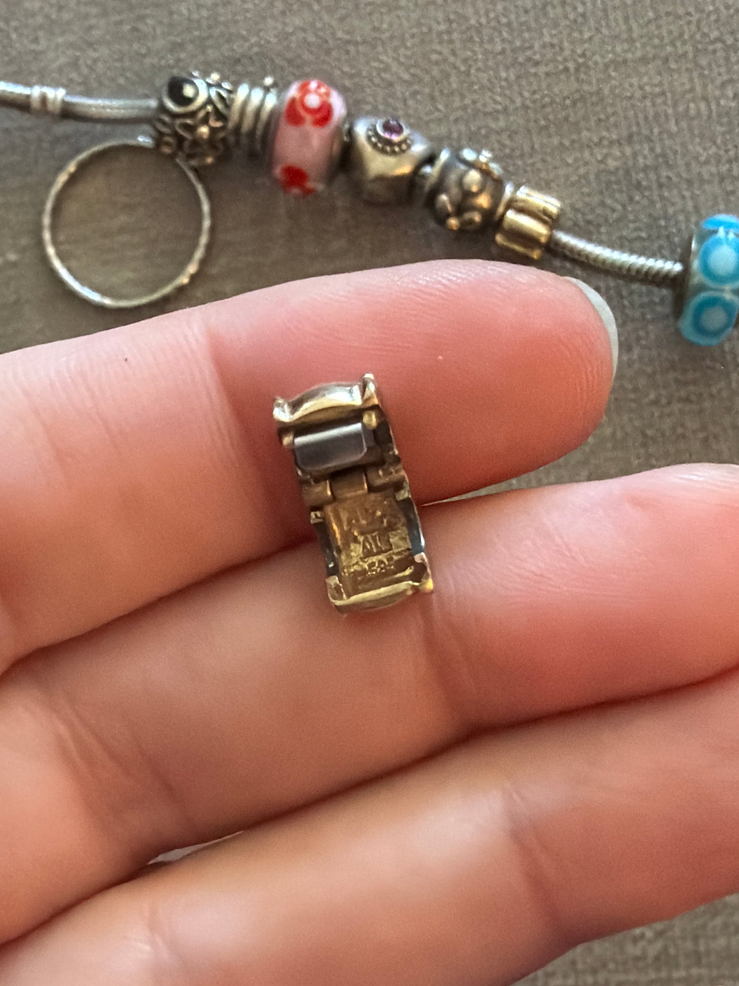 Genuine Pandora Solid 14ct Gold Dotted Line Clip HTF