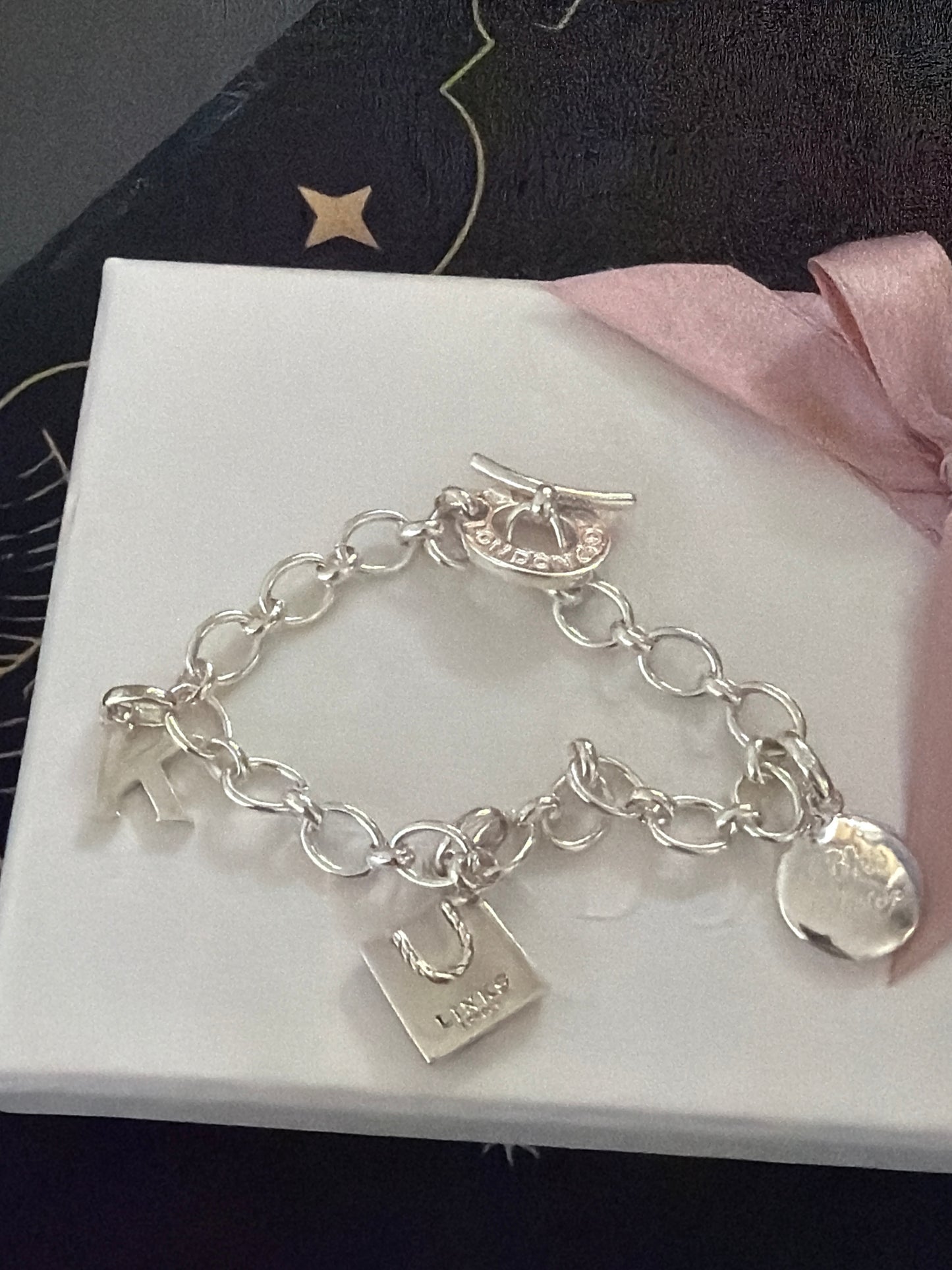Genuine Links of London Charm Bracelet With 3 Charms 20cm T Clasp