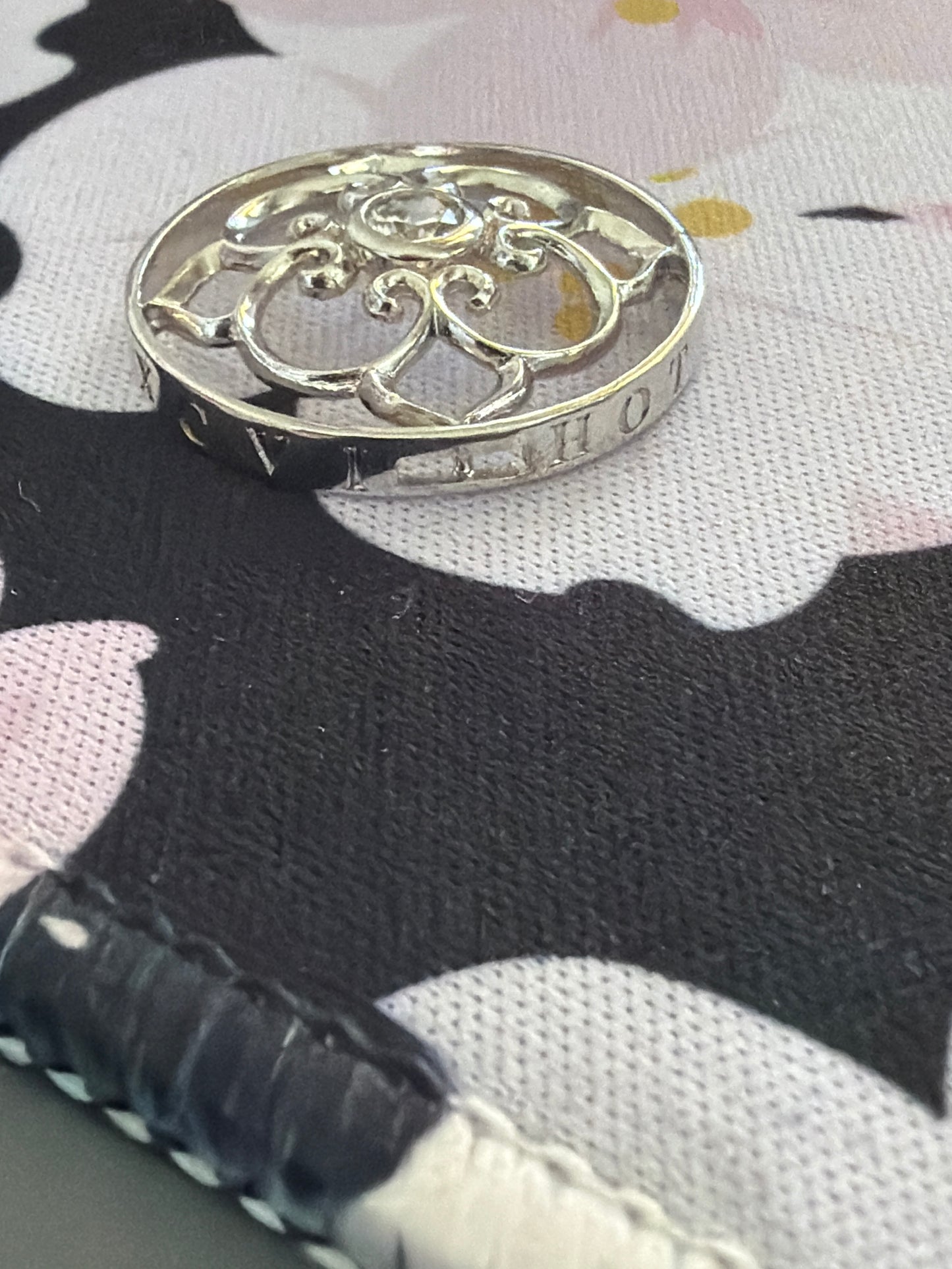 Genuine Hot Diamond Emozioni Openwork Small Coin For the Coin Keeper Necklace Openwork CZ