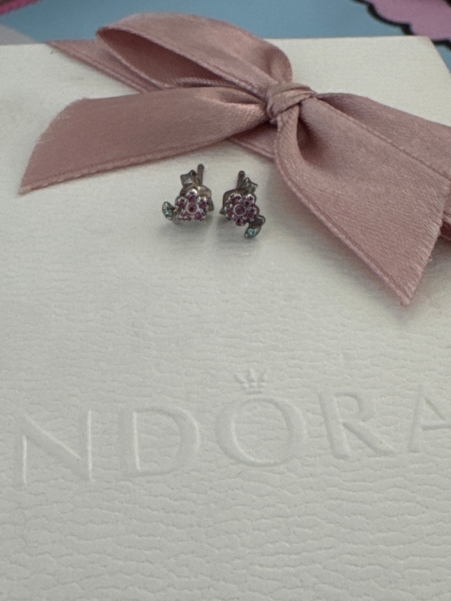 Genuine Pandora Pave Flower Tiny ME Earrings Studs