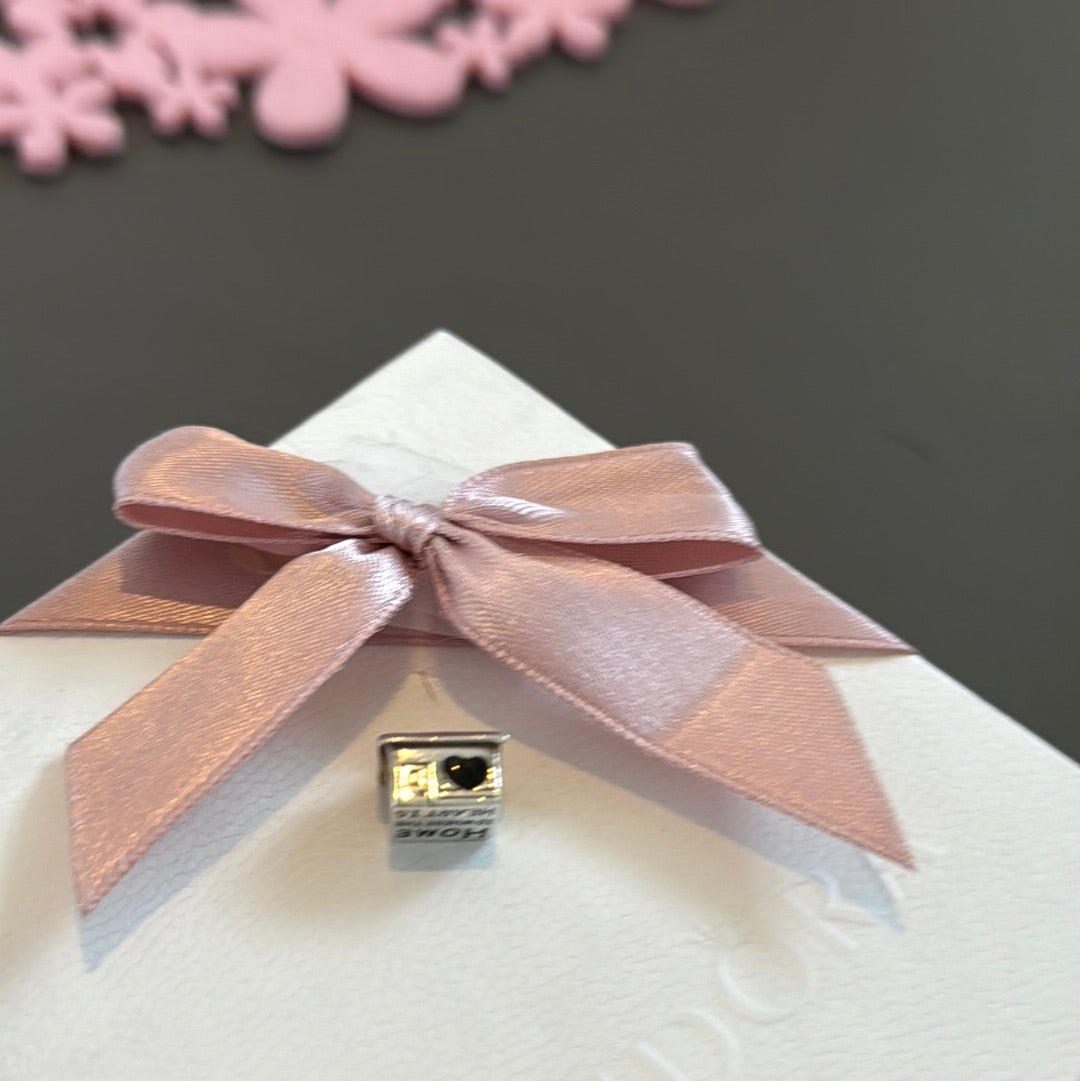 Genuine Chamilia House "Home is where the heart is" Charm