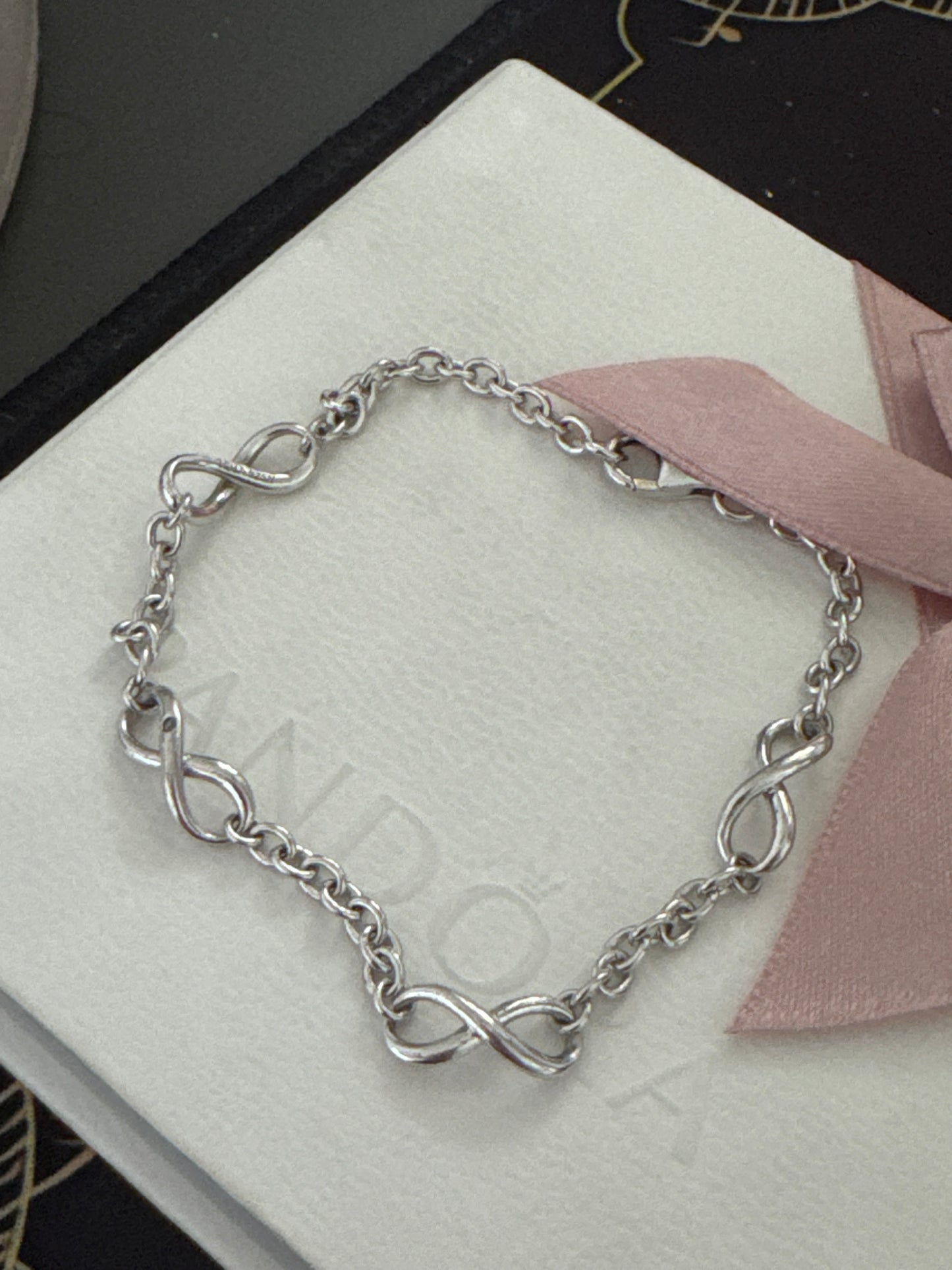 Genuine Hot Diamond & Sterling Silver Infinity Bracelet 18cm