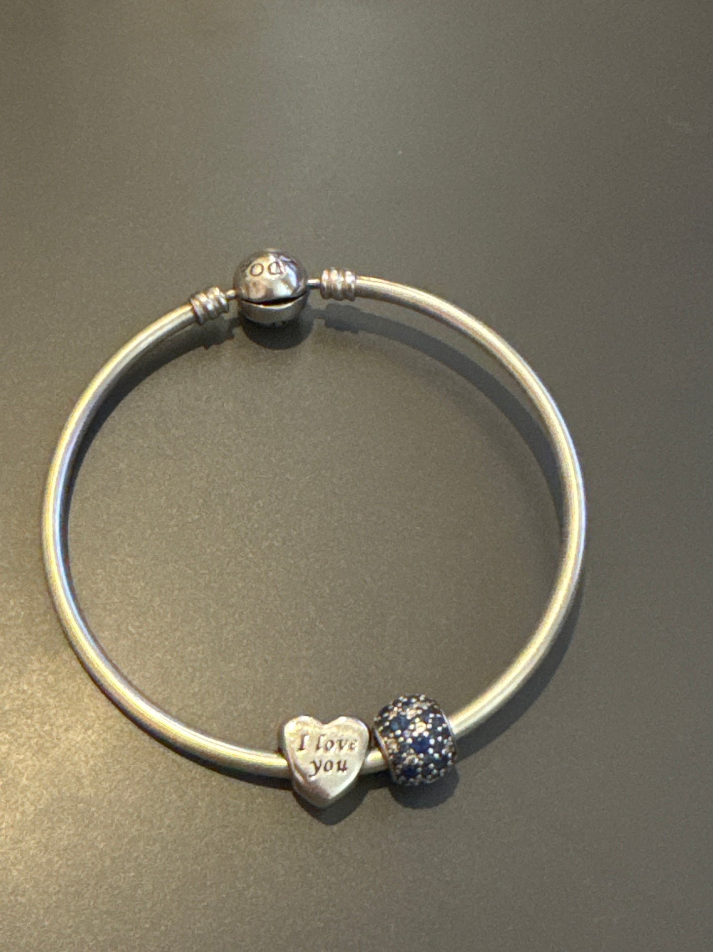 Genuine Pandora Moments Bangle 19cm With Charms READ