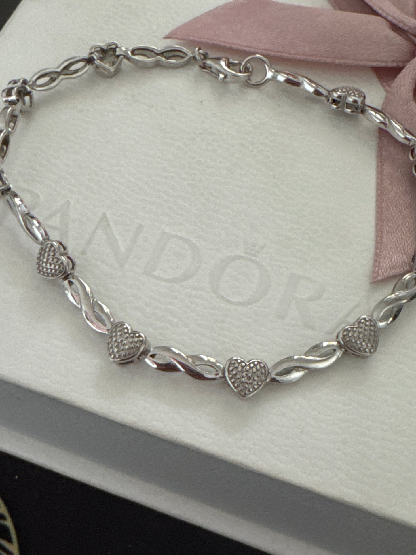 Genuine 0.5ct Diamond & Sterling Silver Heart Infinity Bracelet 19cm