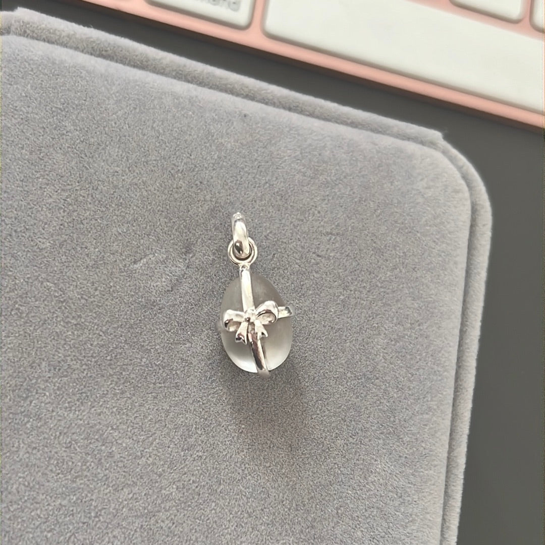 Genuine Links of London Frosted Glass Easter Egg Charm