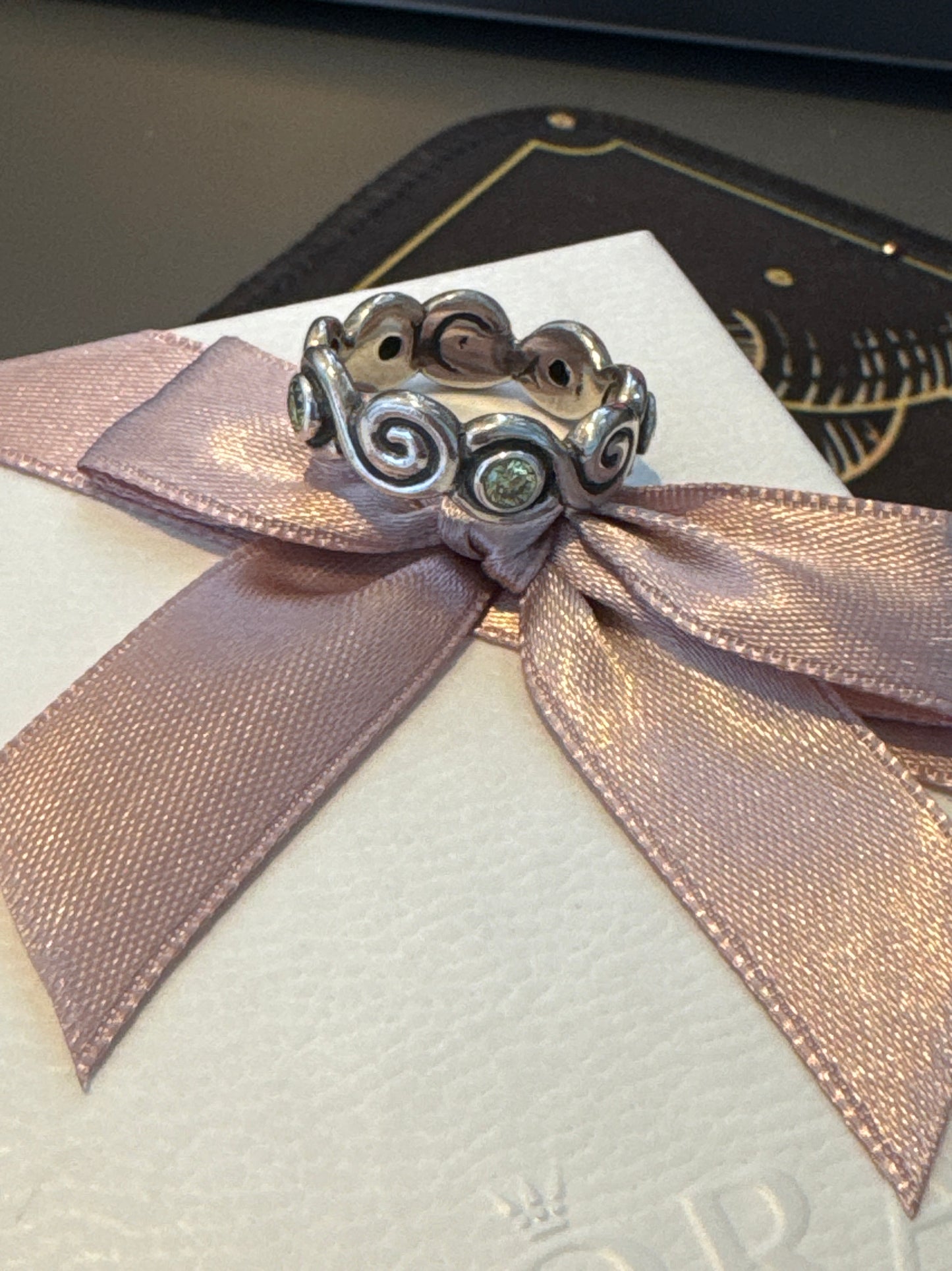 Genuine Pandora HTF Rare Swirling Peridot Swirl Ring 54