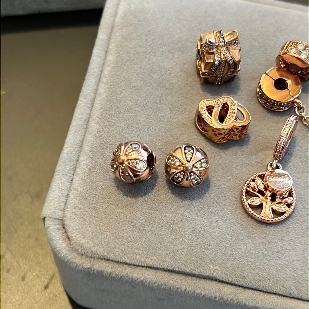 Unbranded Rose Gold Bundle 5 Items Safety Chain, Clips and Charms