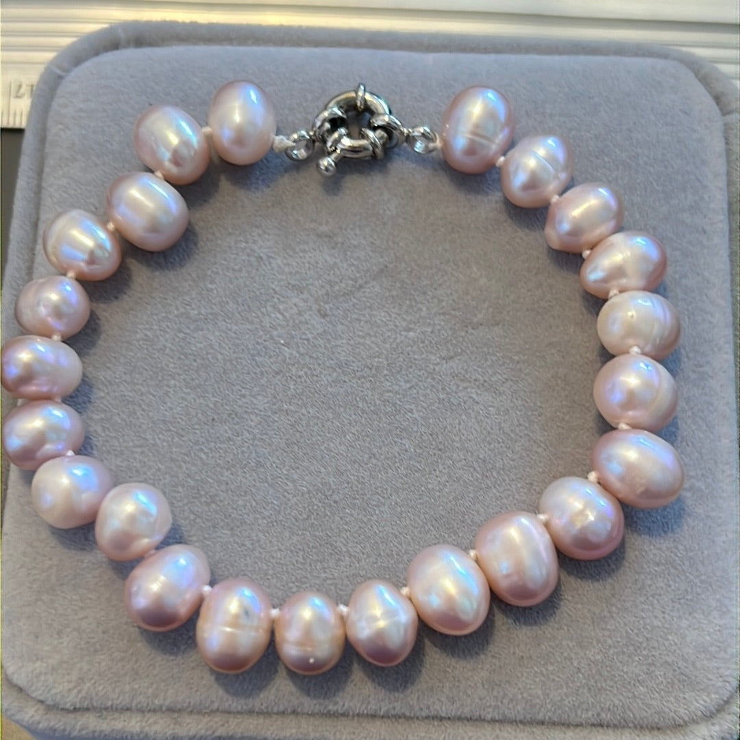 Unbranded Genuine Pink Freshwater Pearl Bracelet with Silver Clasp 19cm