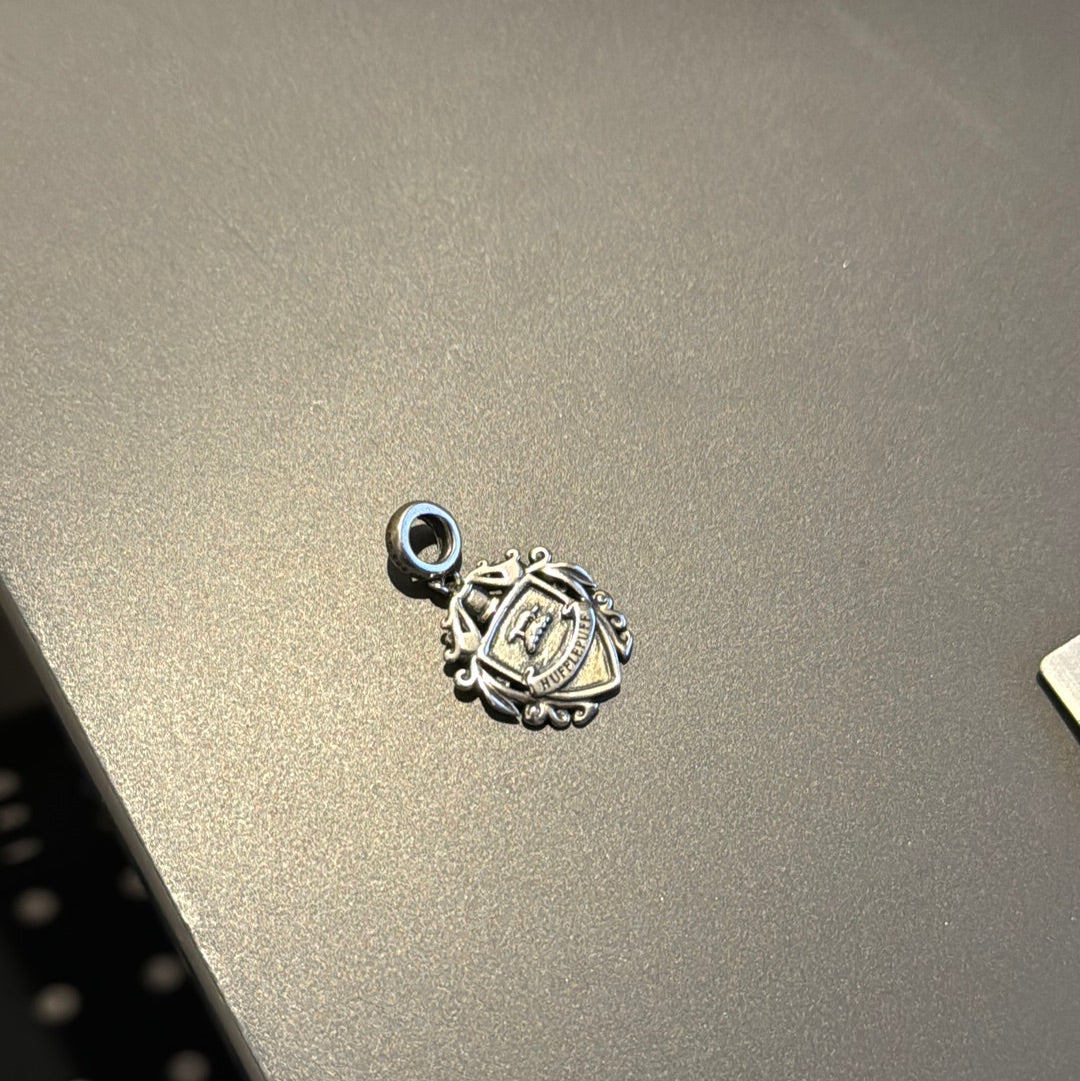 Genuine Chamilia Harry Potter Hufflepuff House Hogwarts Crest Dangle Charm