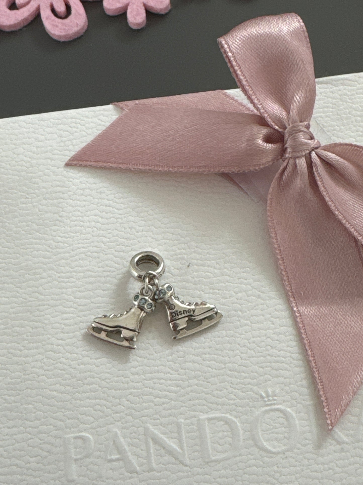 Genuine Chamilia Disney Frozen Sister Skates Dangle Charm