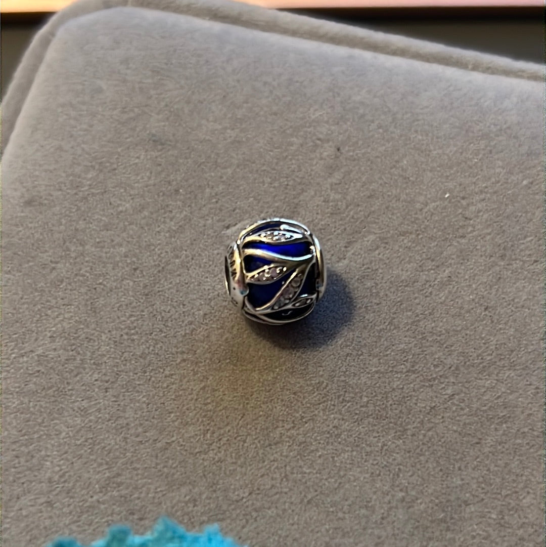Genuine Pandora Blue Murano Encased in Nature Leaf Pave Leaves Glass Silver Charm