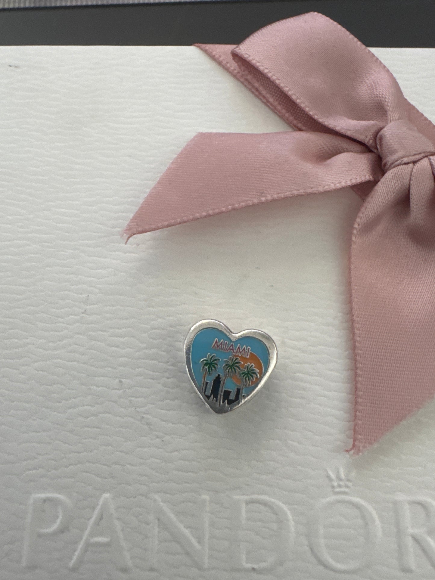 Genuine Pandora RARE HTF Miami Enamel America USA Travel Charm