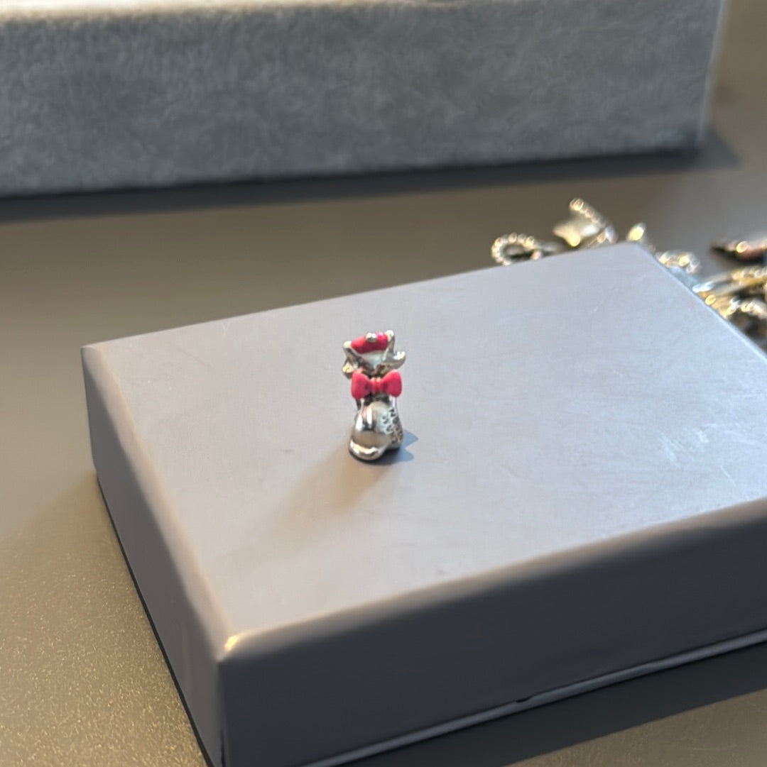 Genuine Chamilia Disney Marie Cat Aristocats Charm