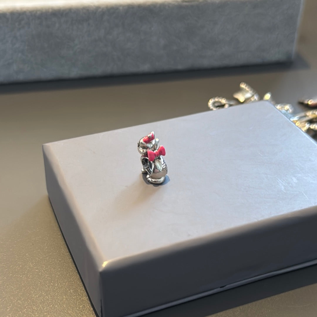 Genuine Chamilia Disney Marie Cat Aristocats Charm
