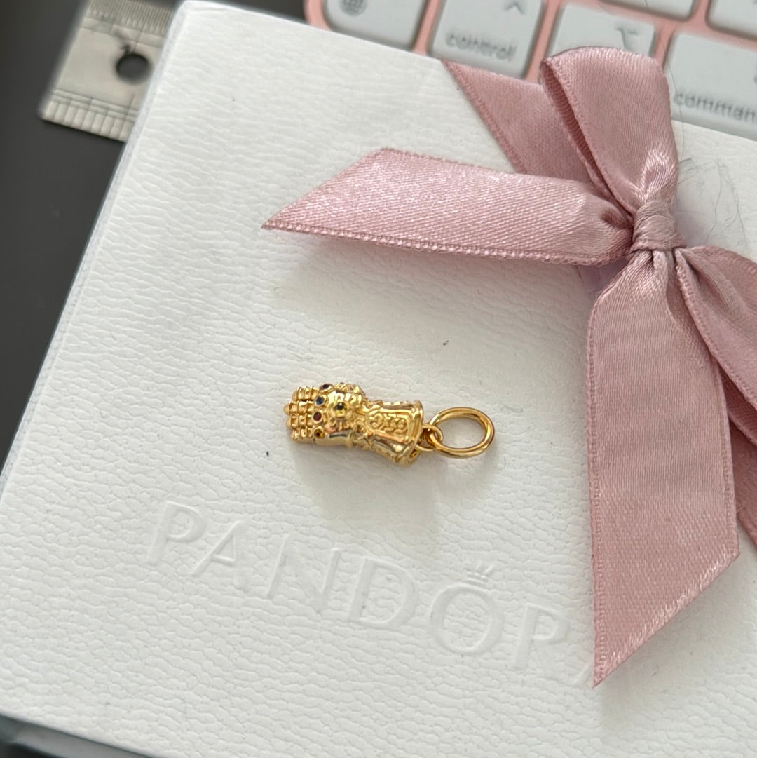 Genuine Pandora X Marvel The Avengers Infinity Gauntlet Dangle Charm