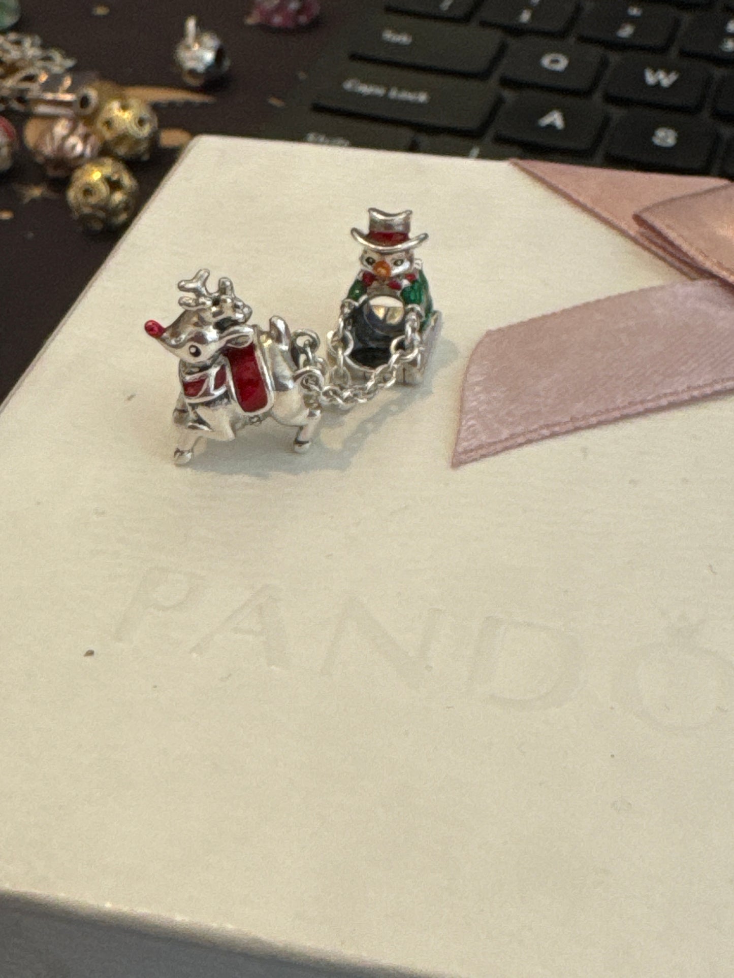 Genuine Chamilia Christmas Enamel Sleigh With Snowman Charm