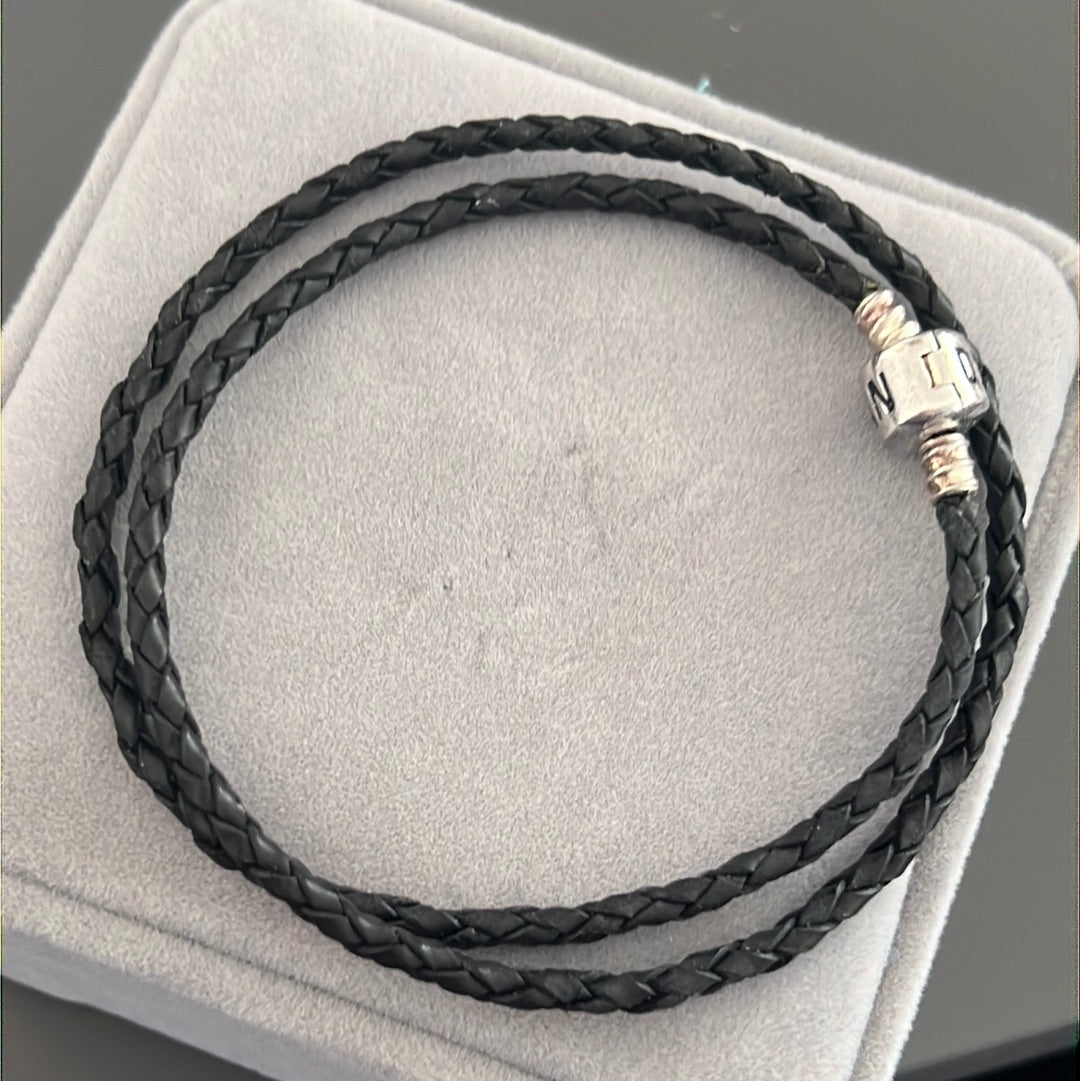 Bundle of 3 Leather Bracelets Tan Brown and Black