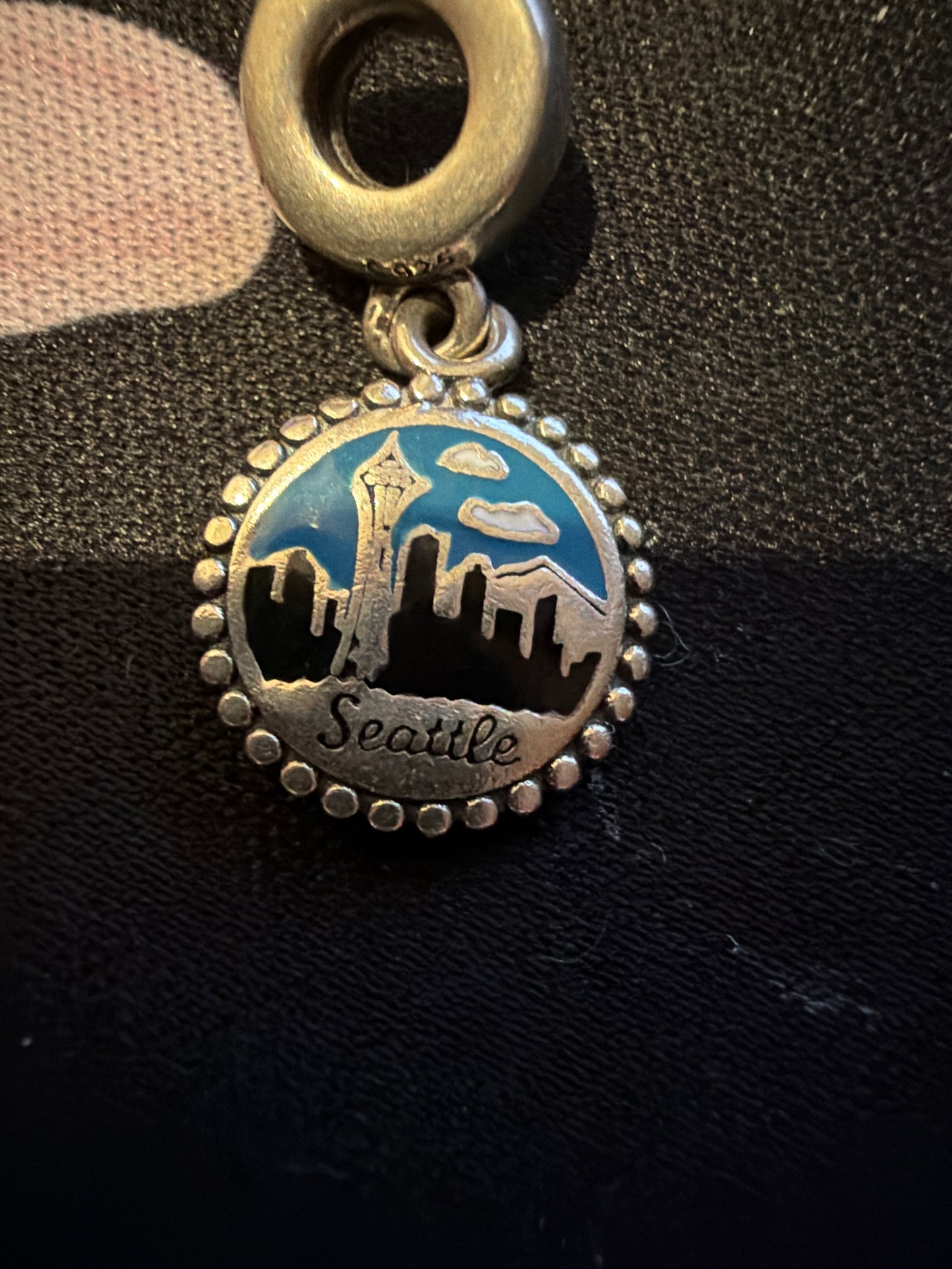 Genuine Pandora Enamel Rare Travel Seattle Dangle Charm