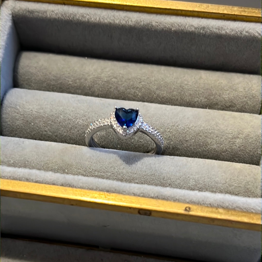 Brand New Sterling Silver Pave Blue & Clear Heart Stone Ring 58