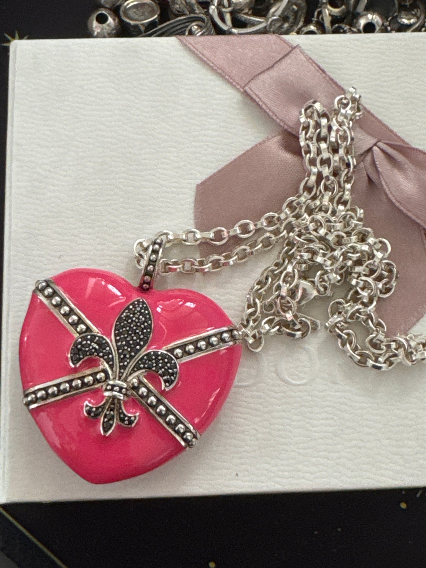 Genuine Thomas Sabo Pink Pave Heart Flur De Lys RARE HTF Necklace 50cm