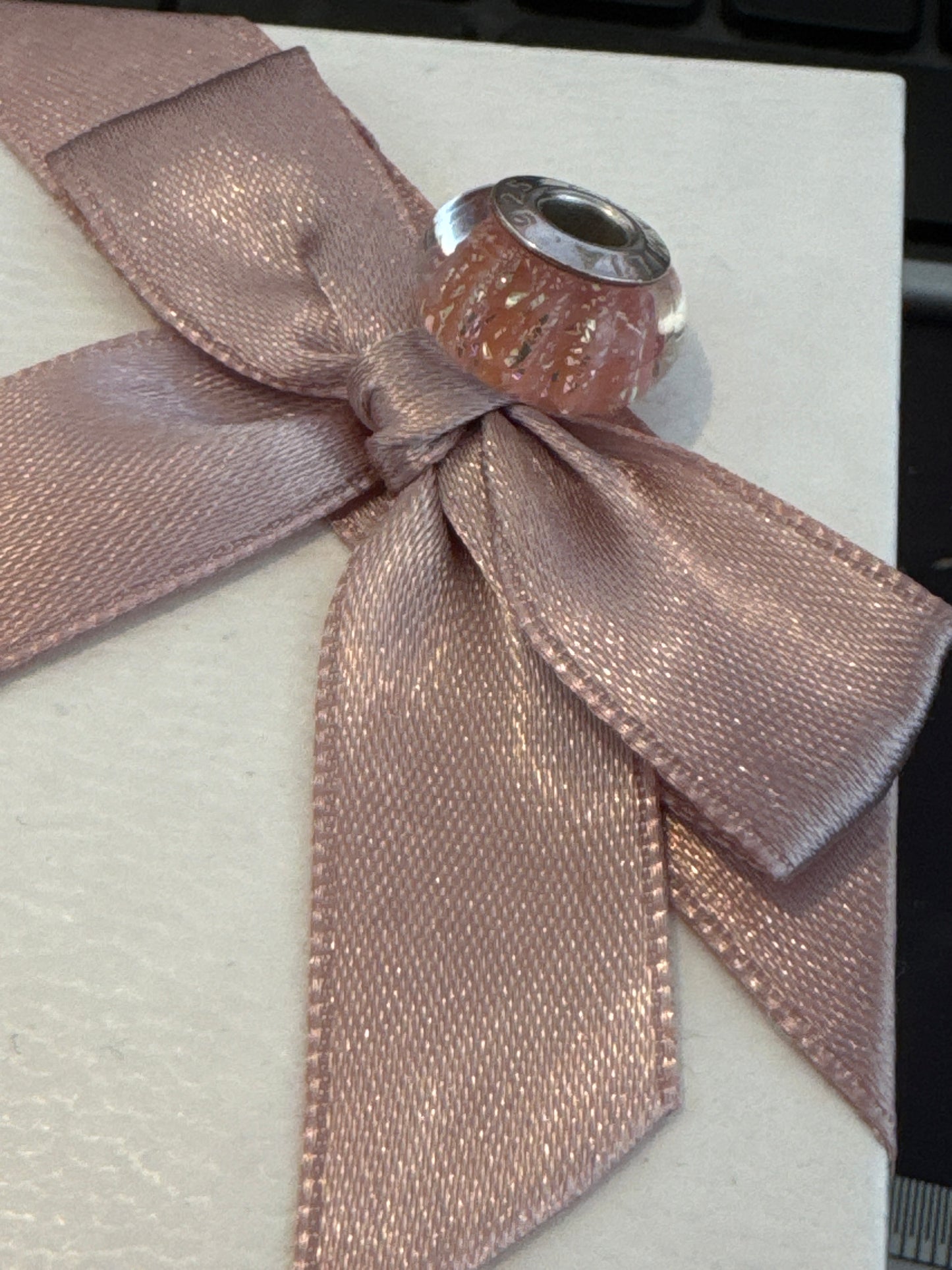 Genuine Chamilia Pink Shine Sparkle Foil Line Murano Glass Charm
