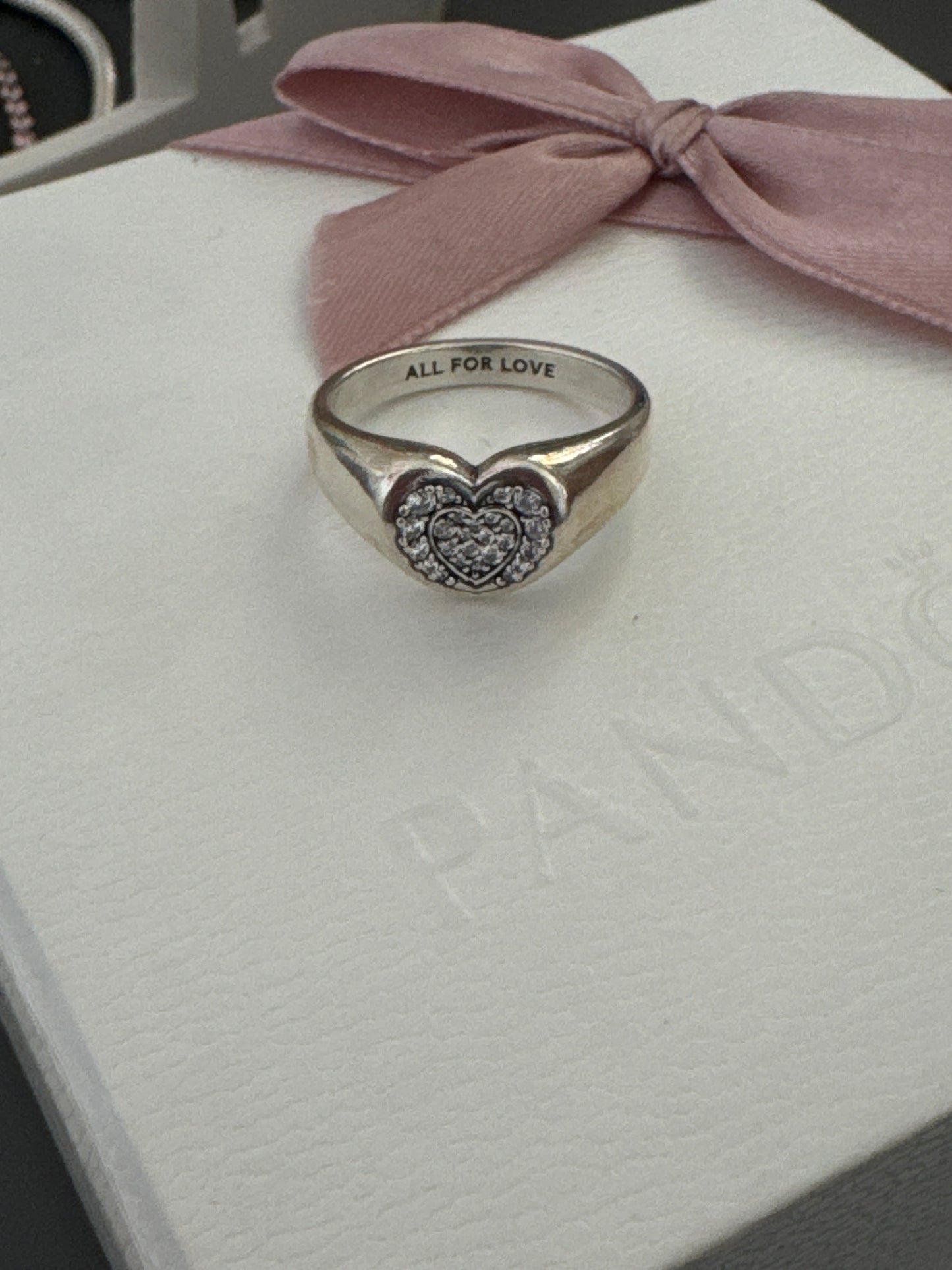 Genuine Pandora Radiant Pave Heart Signet Ring 58