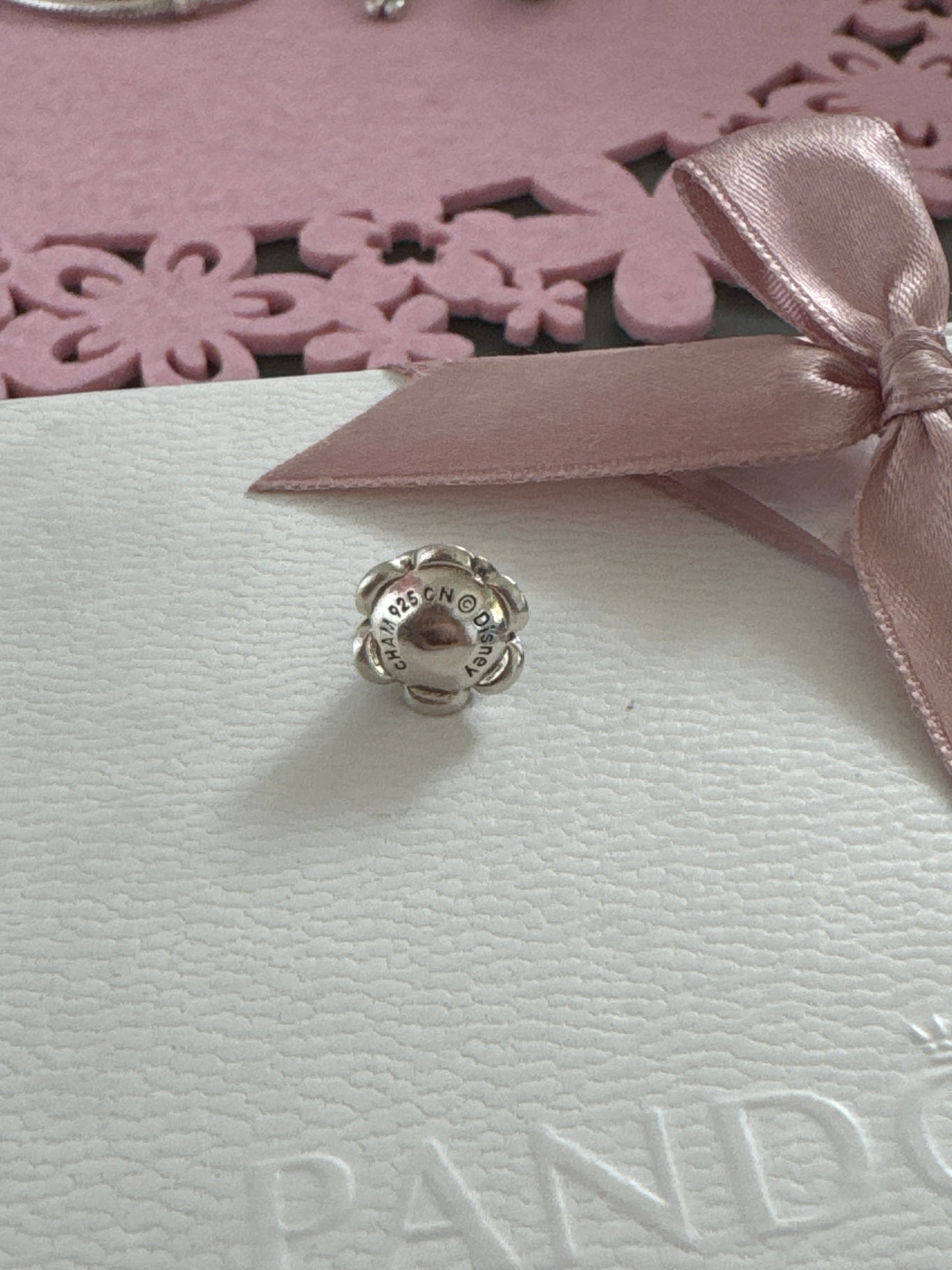 Genuine Chamilia Disney Frozen Christmas Tree Charm