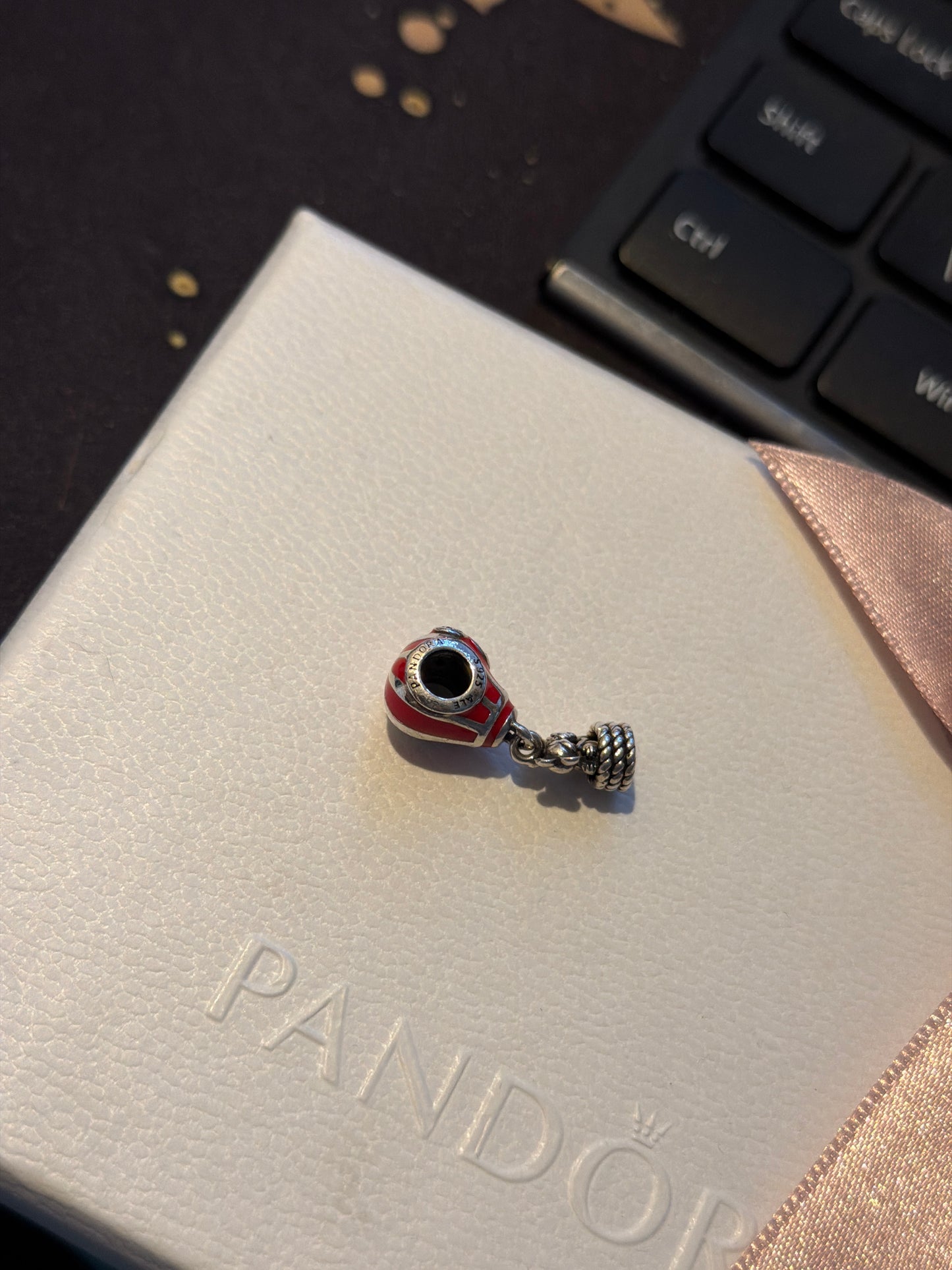 Genuine Pandora Disney Mickey and Minnie in a Hot Air Balloon Dangle Enamel Charm
