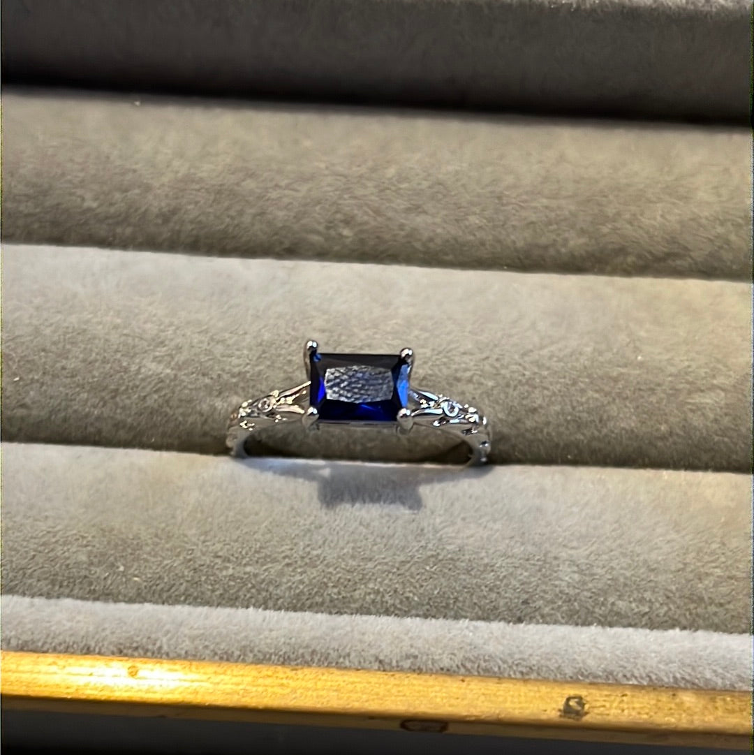 Brand New Silver Plated Ring With Blue Rectangle Stone Size 58