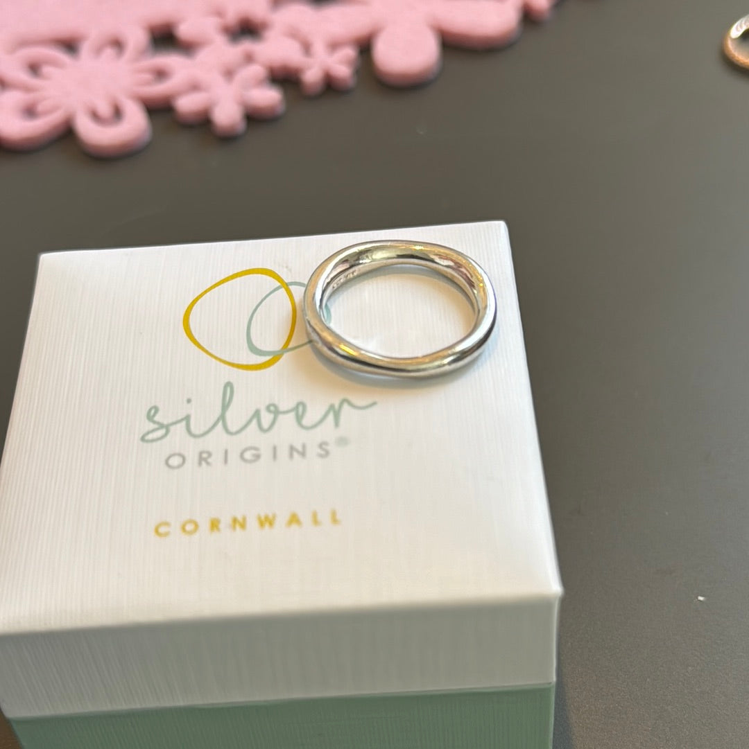 Genuine Silver Origins Cornwall Chunky Eternity Wave Ring 54
