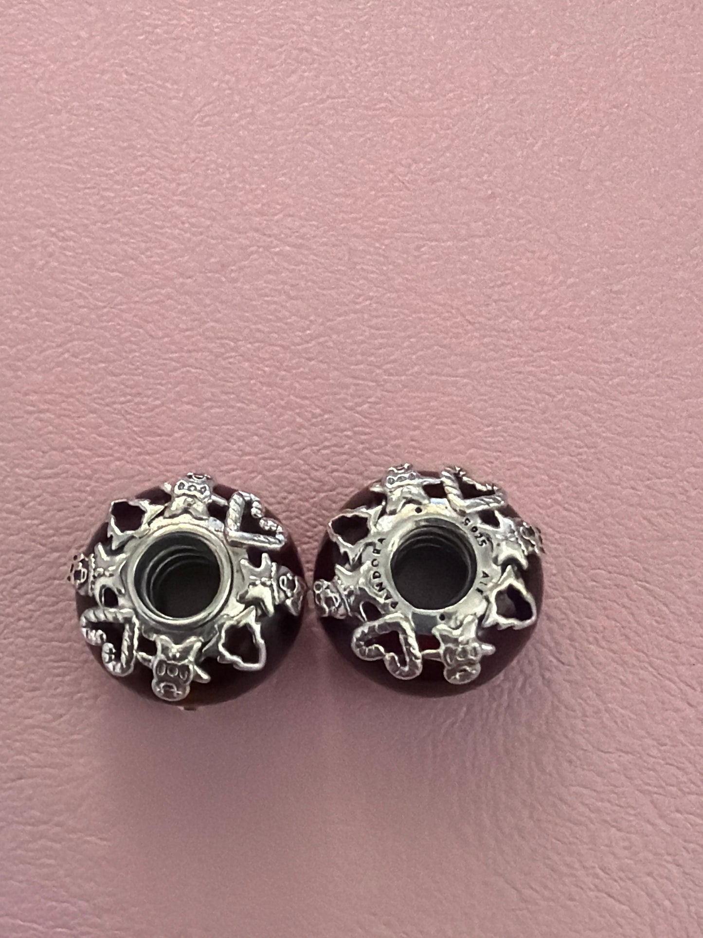 Genuine Pandora Magic Red Christmas Murano Gingerbread Sides Charm