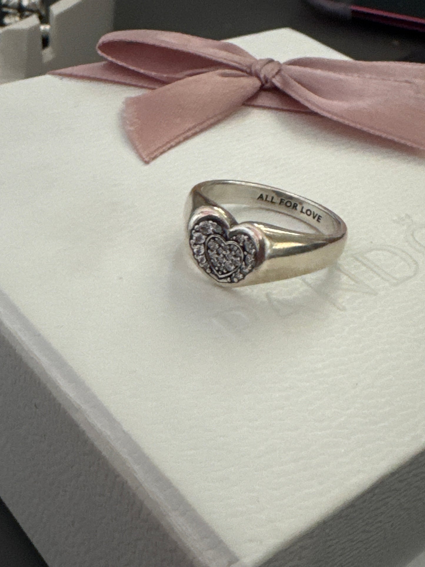 Genuine Pandora Radiant Pave Heart Signet Ring 58