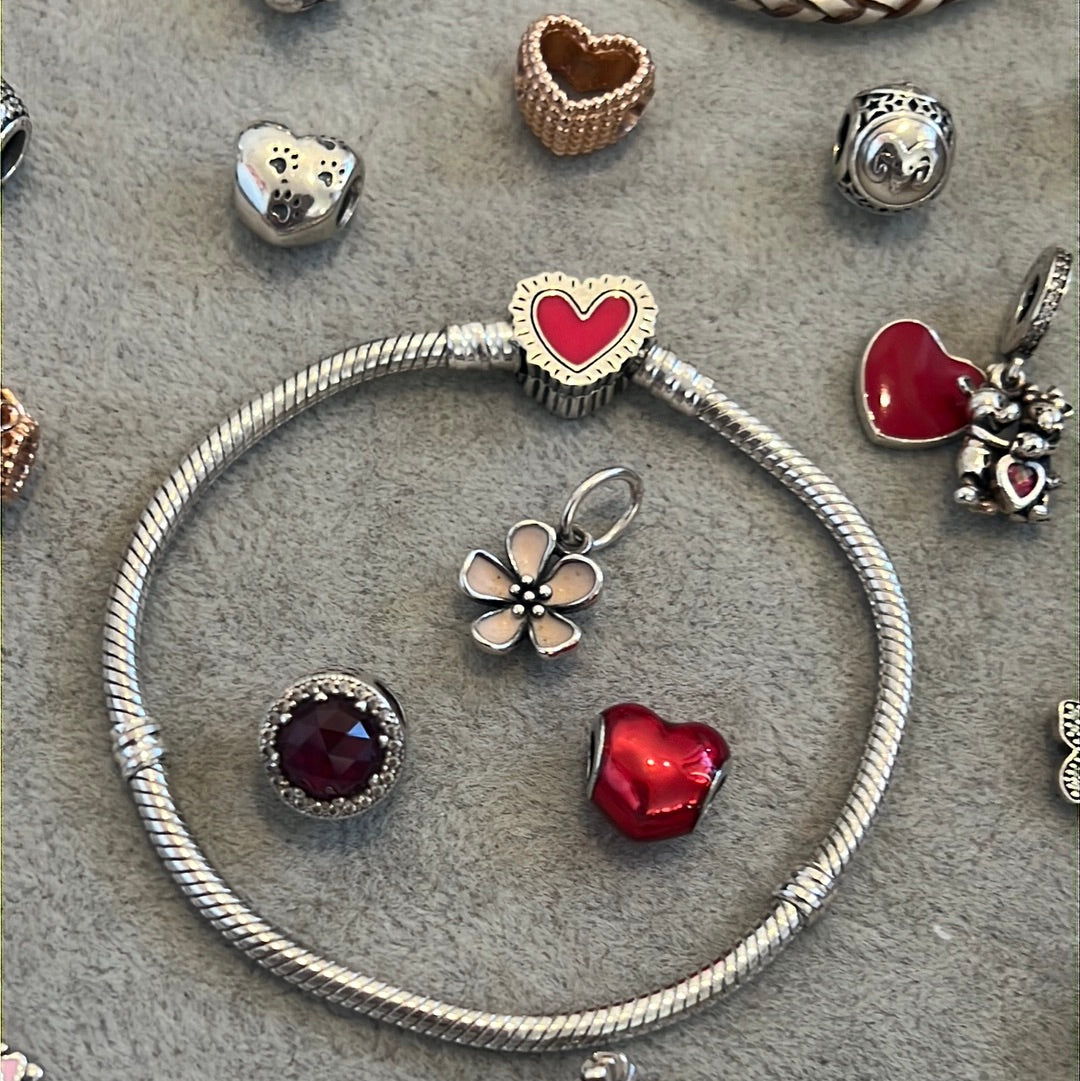Genuine Pandora Keith Haring Enamel Pink Heart Clasp Moments Bracelet