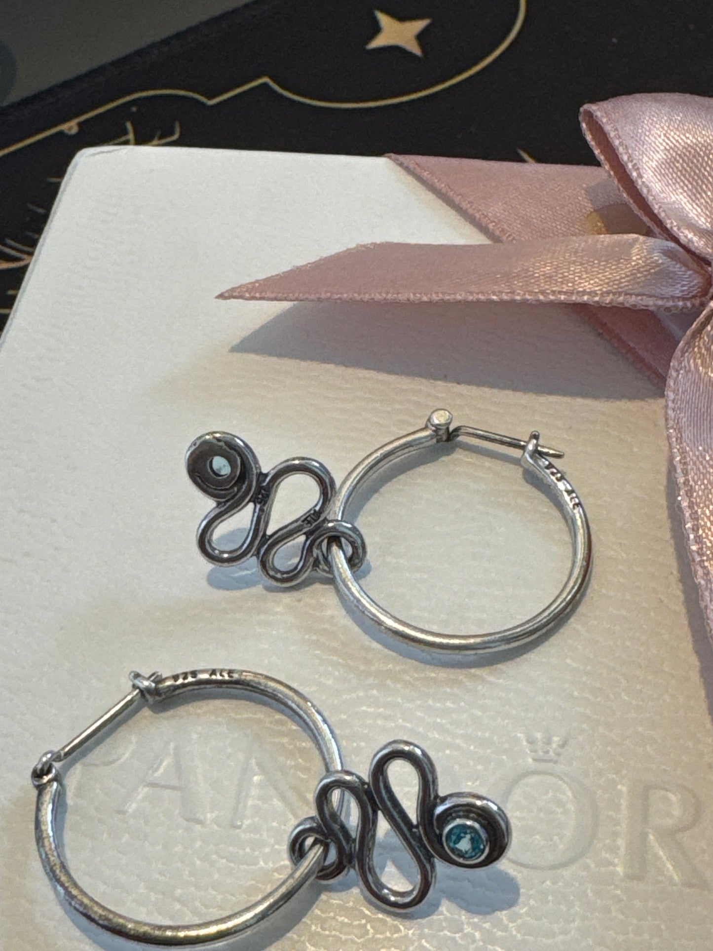 Genuine Pandora Rare HTF Beautiful Infinity Topaz Two Tone Compose Hoop Earrings Hyper Rare